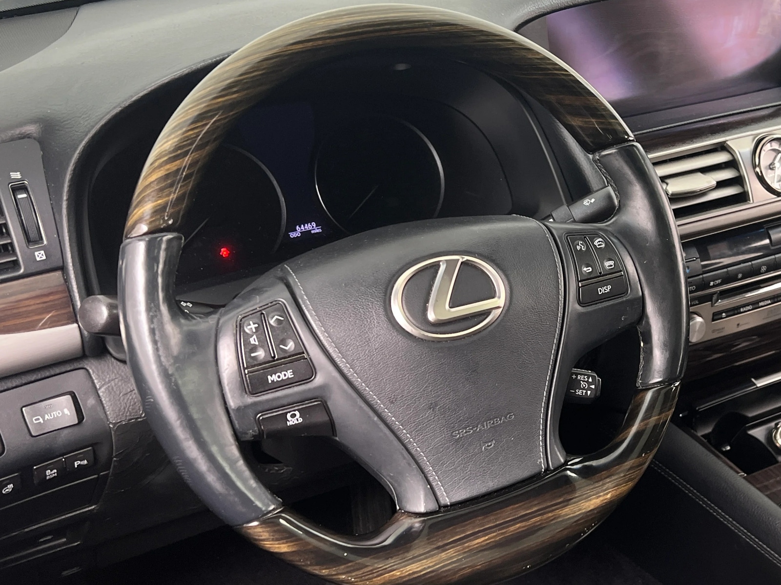 Thumbnail: 2013 Lexus LS - 4