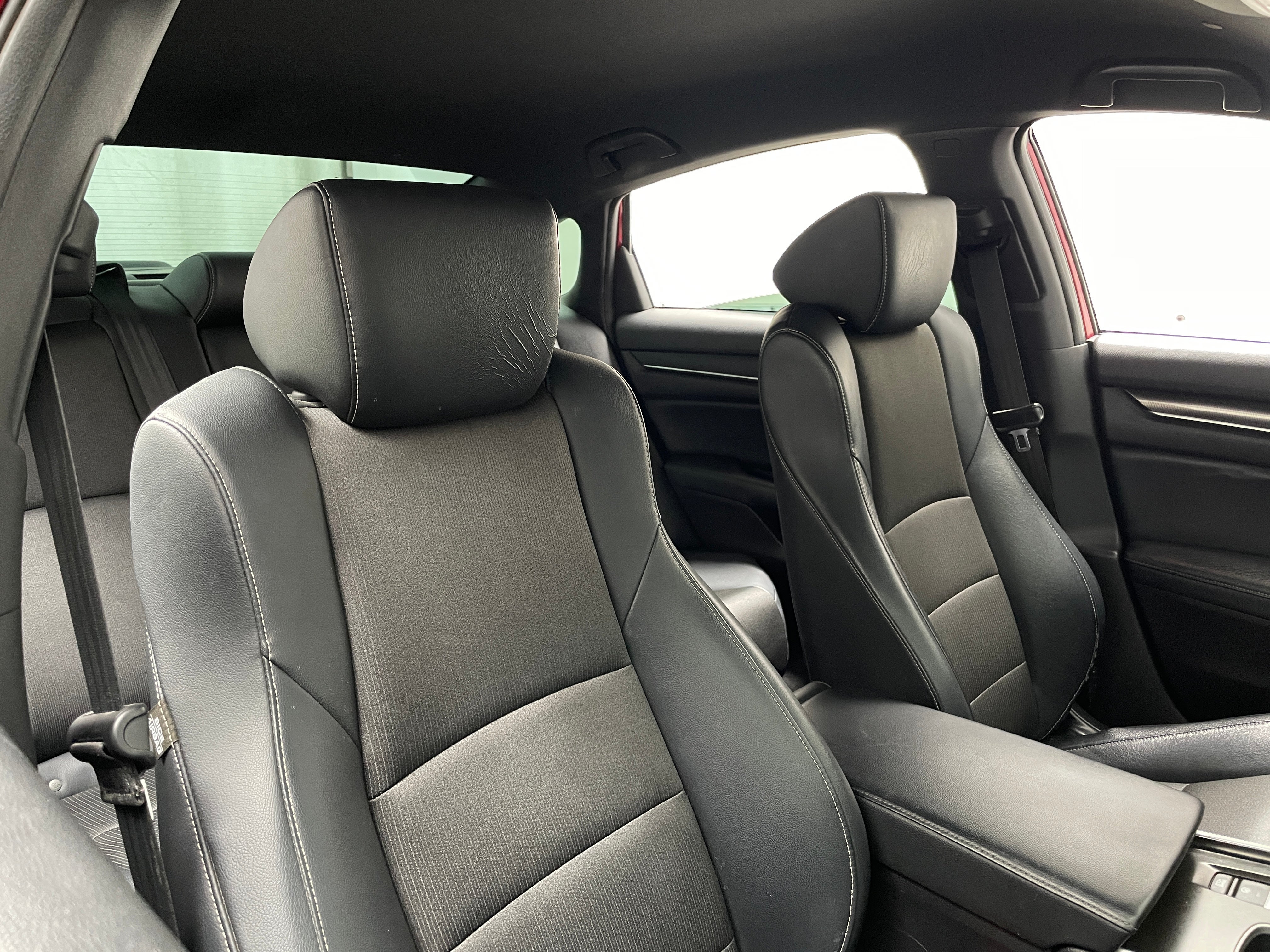 2018 Honda Accord Sport - Photo 2
