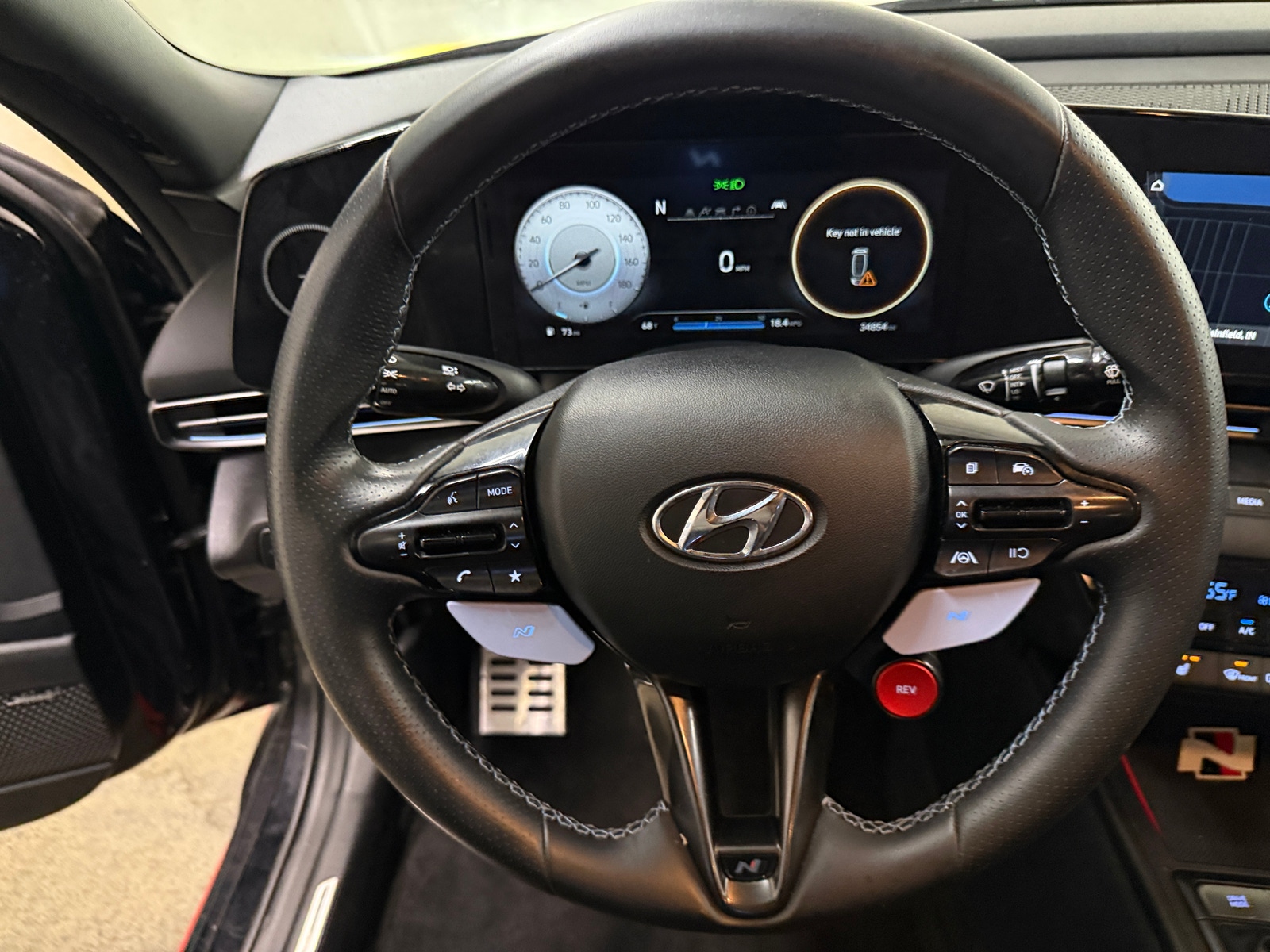 Thumbnail: 2023 Hyundai Elantra - 4