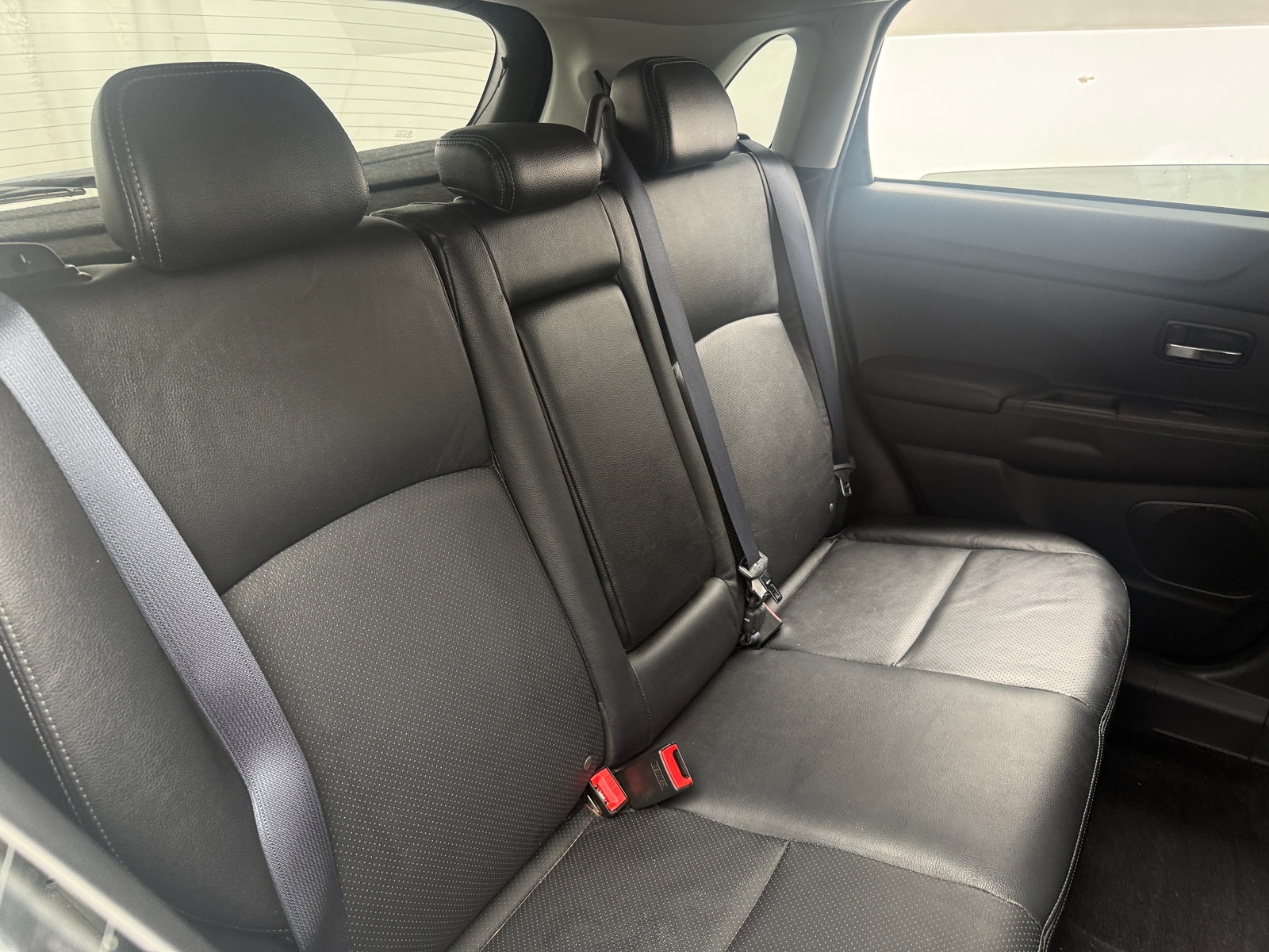 Thumbnail: 2016 Mitsubishi Outlander Sport - 5