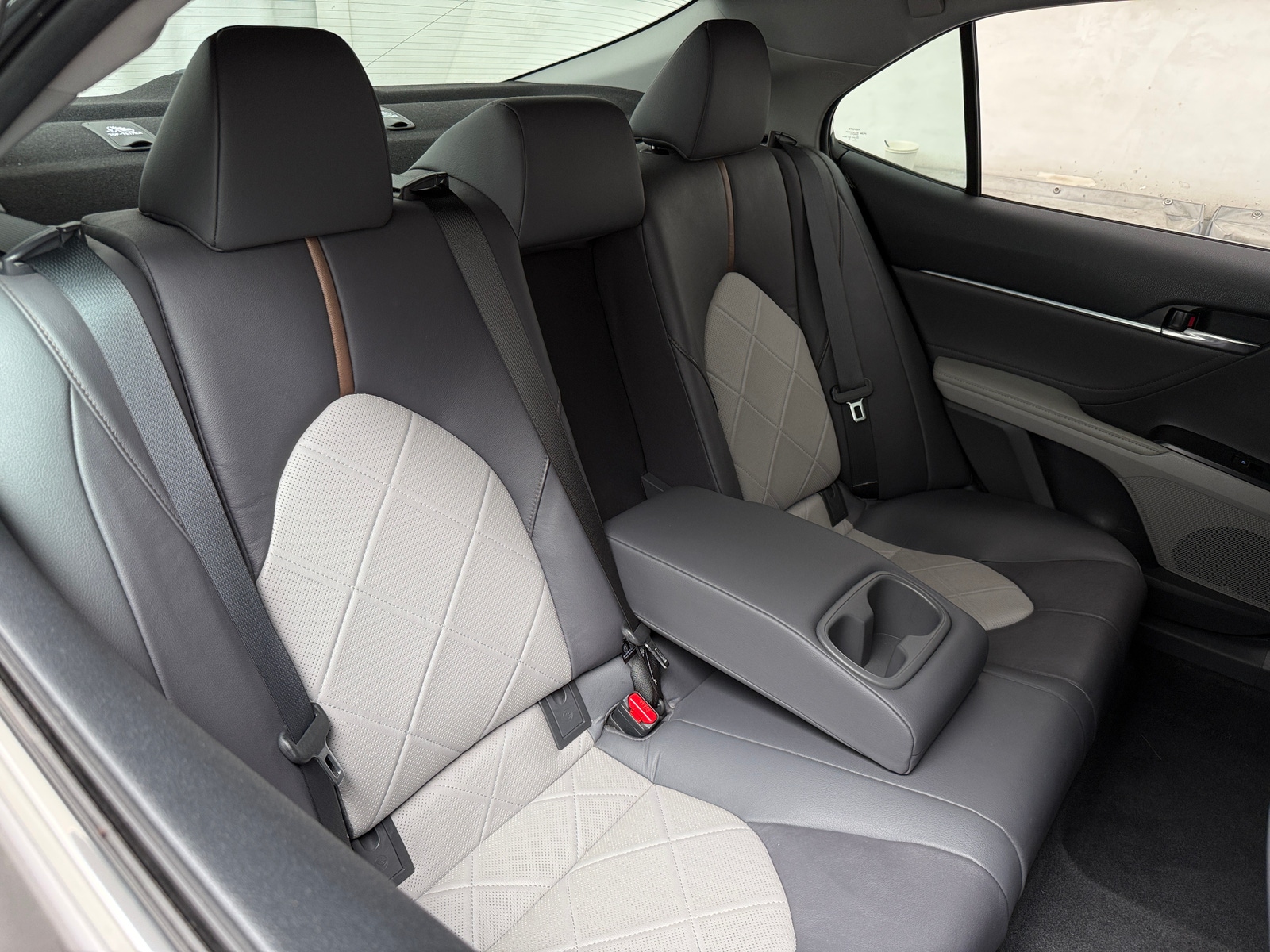 Thumbnail: 2018 Toyota Camry - 6