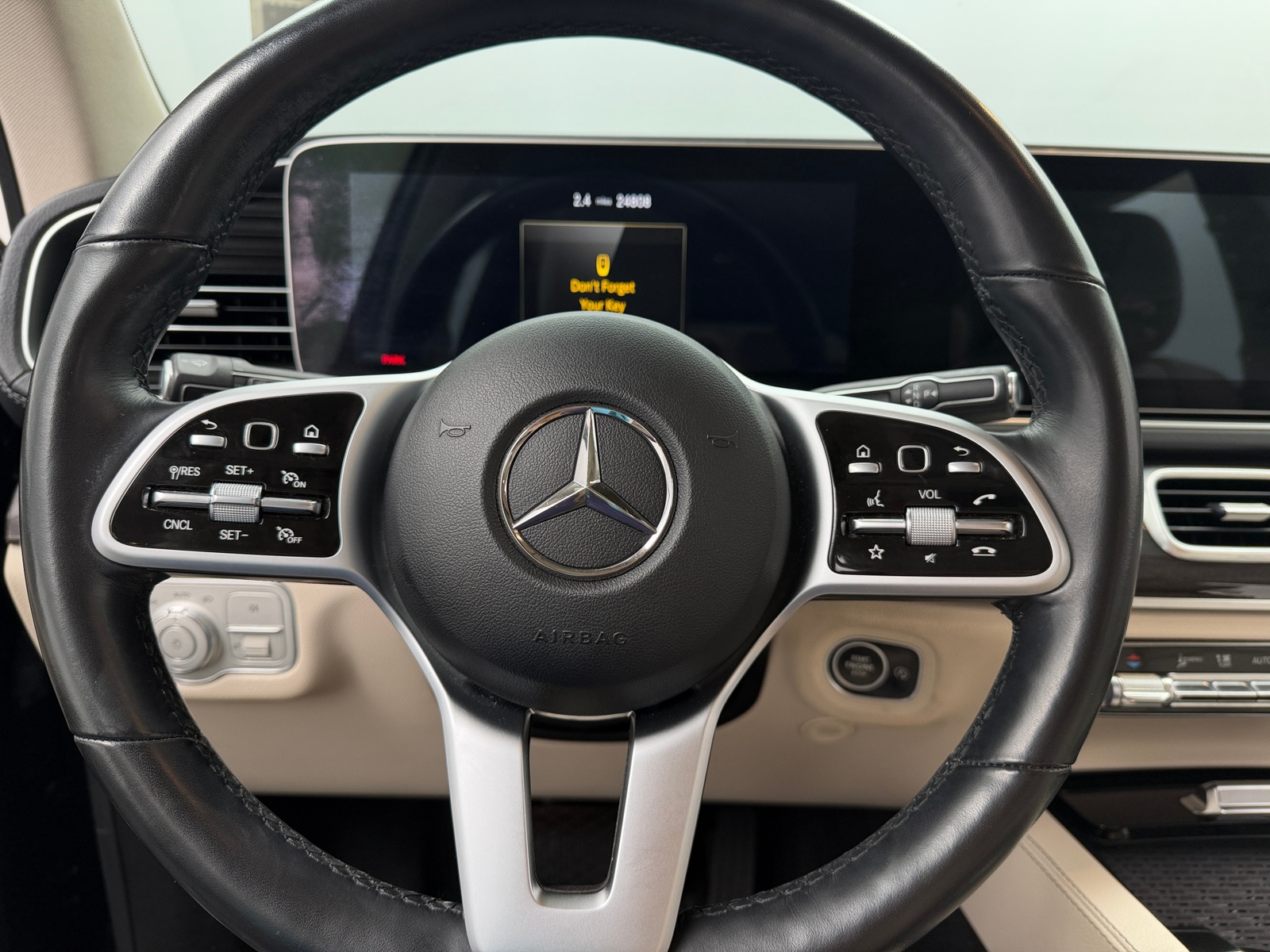 Thumbnail: 2021 Mercedes-Benz GLS - 4
