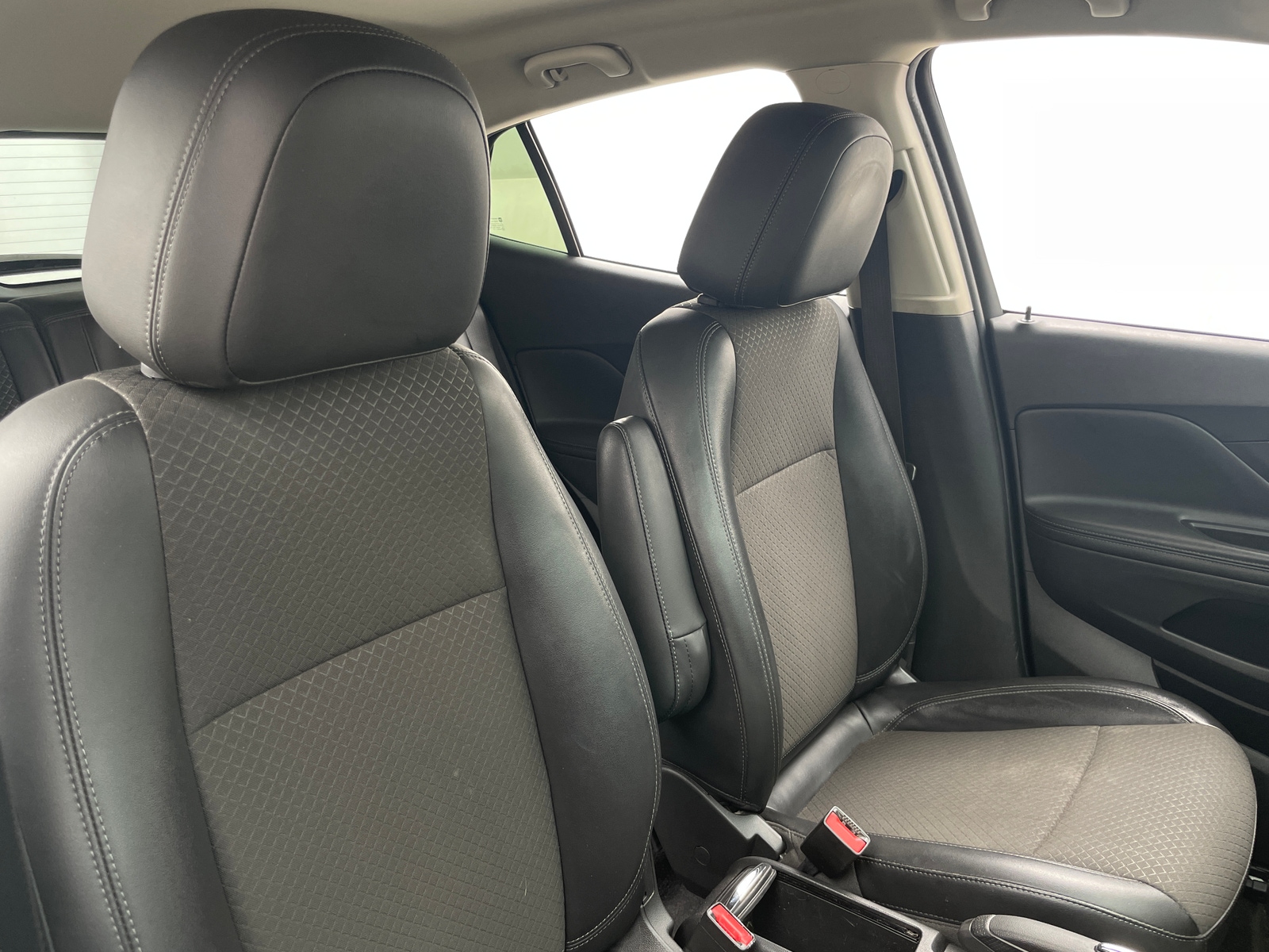Thumbnail: 2019 Buick Encore - 2
