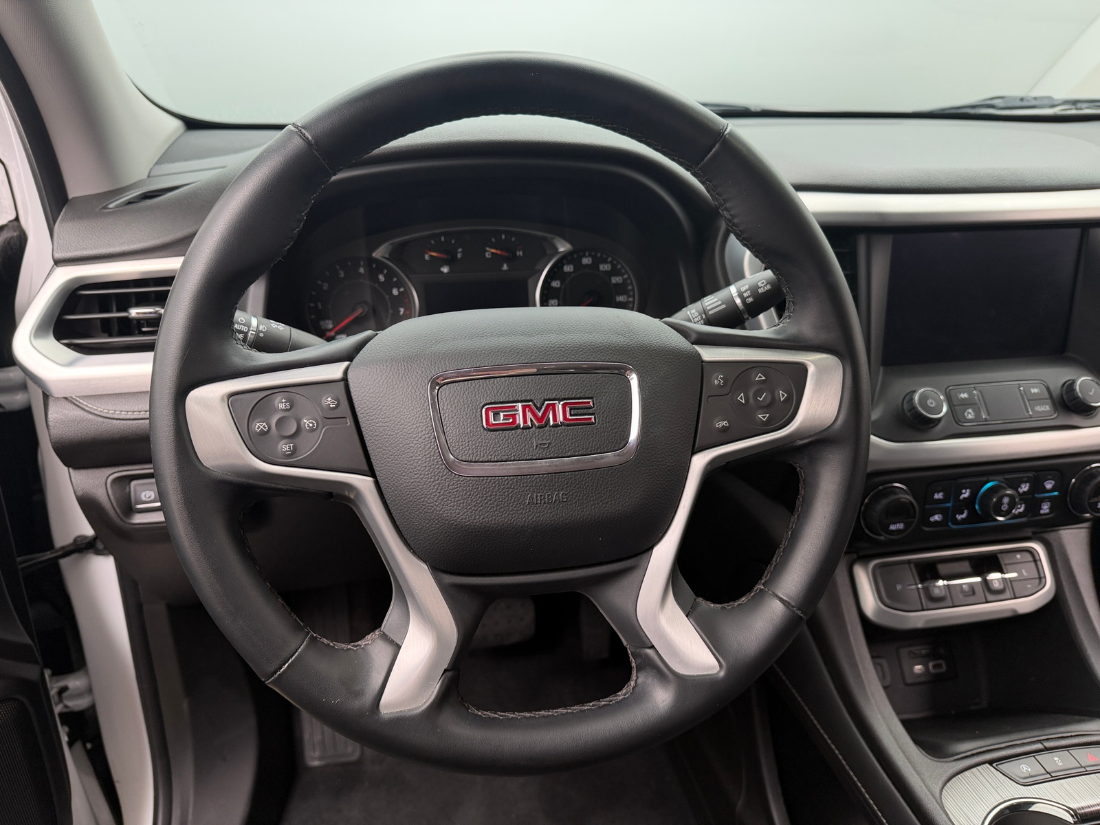Thumbnail: 2023 GMC Acadia - 4