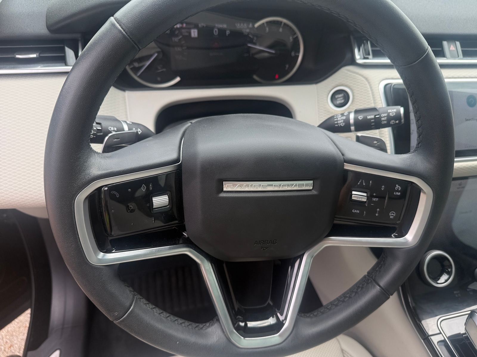 Thumbnail: 2023 Land Rover Range Rover Velar - 4