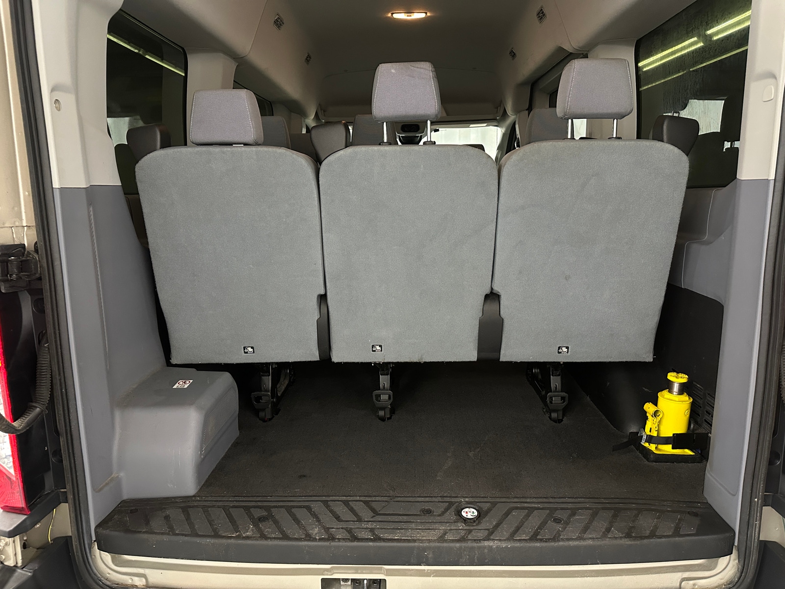 Thumbnail: 2018 Ford Transit Series - 7
