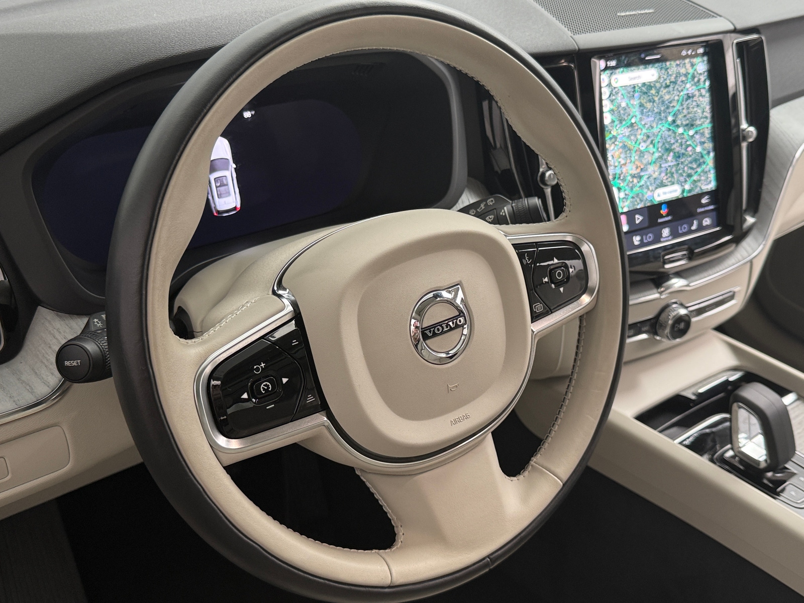 Thumbnail: 2024 Volvo XC60 - 4
