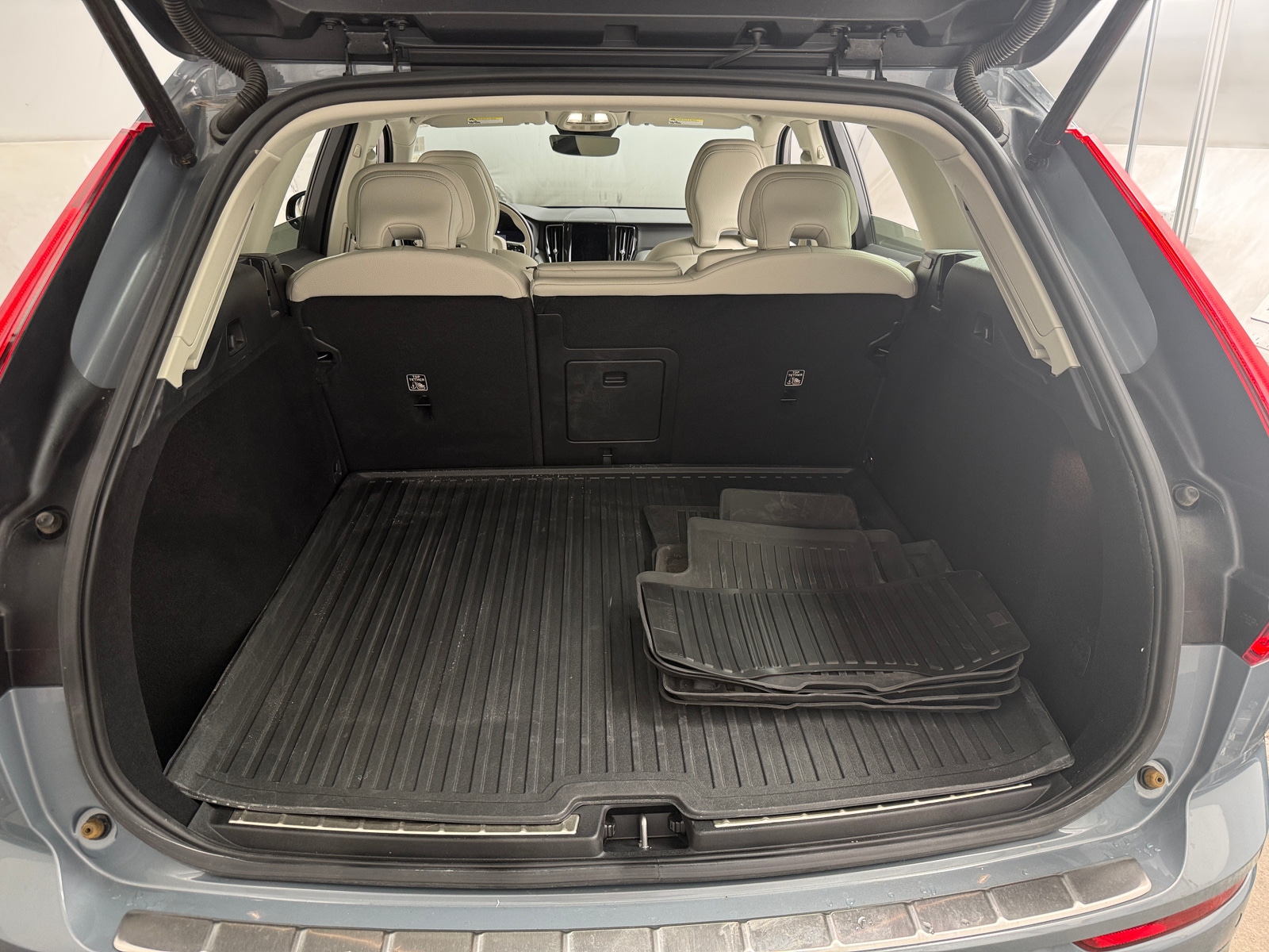 Thumbnail: 2024 Volvo XC60 - 6