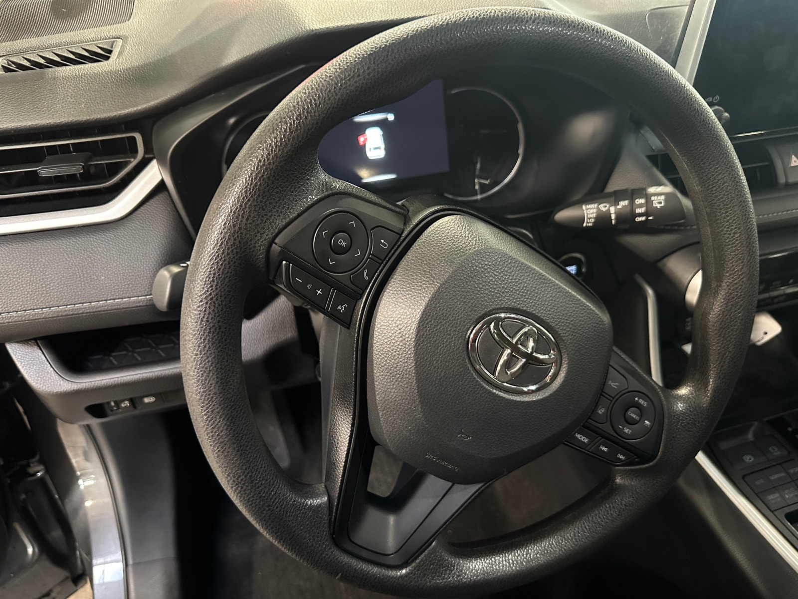 Thumbnail: 2025 Toyota RAV4 - 5