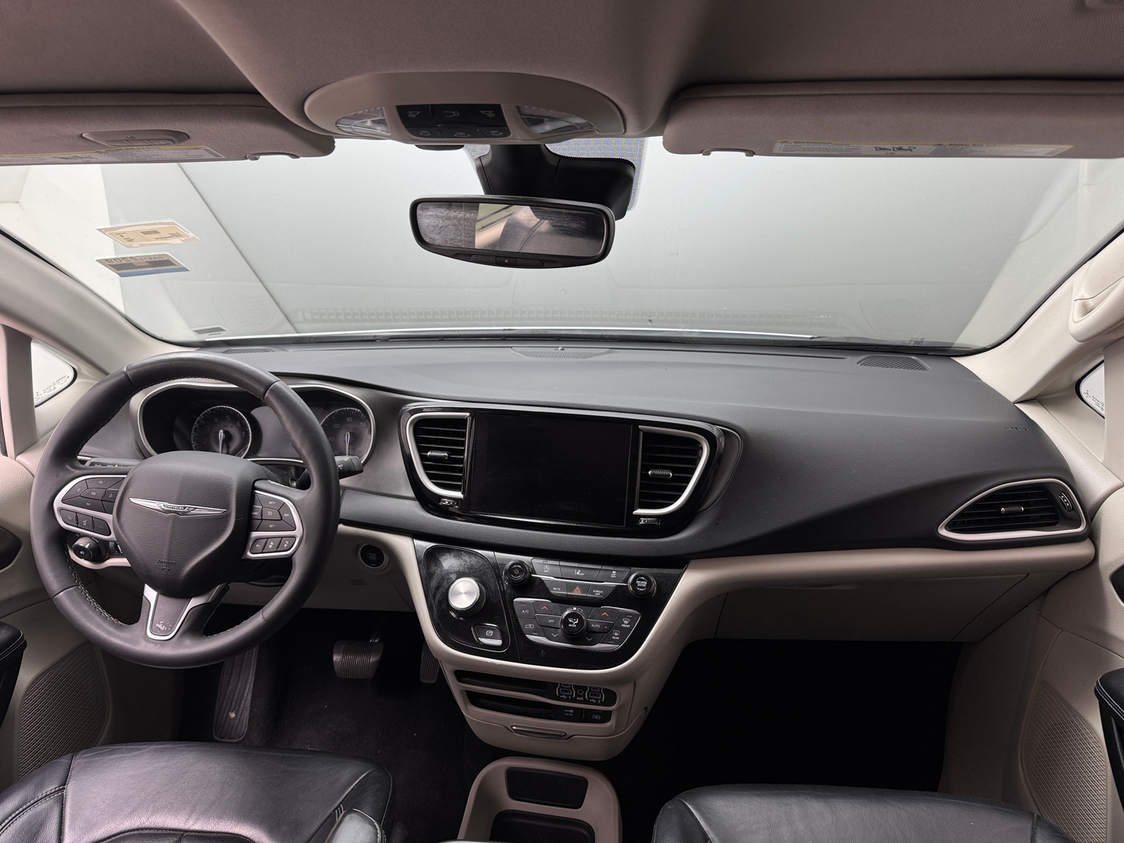 Thumbnail: 2022 Chrysler Pacifica - 2
