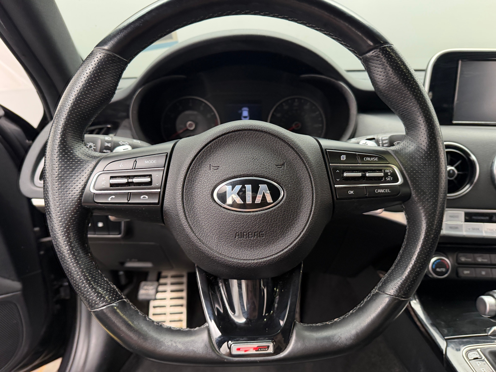 Thumbnail: 2020 Kia Stinger - 4