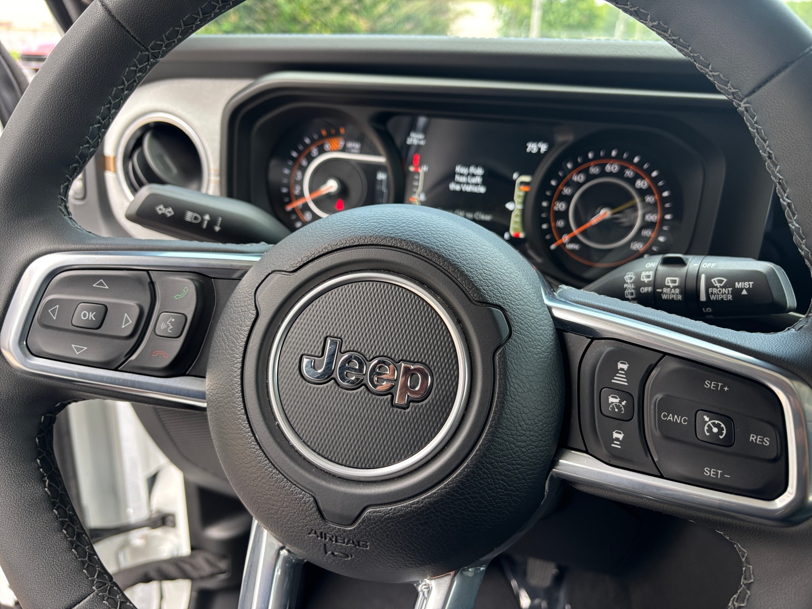 Thumbnail: 2025 Jeep Wrangler - 5