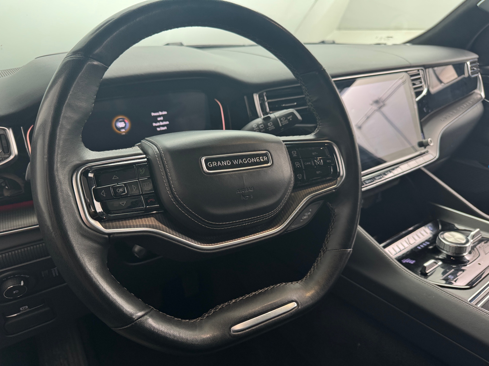 Thumbnail: 2024 Jeep Grand Wagoneer L - 4
