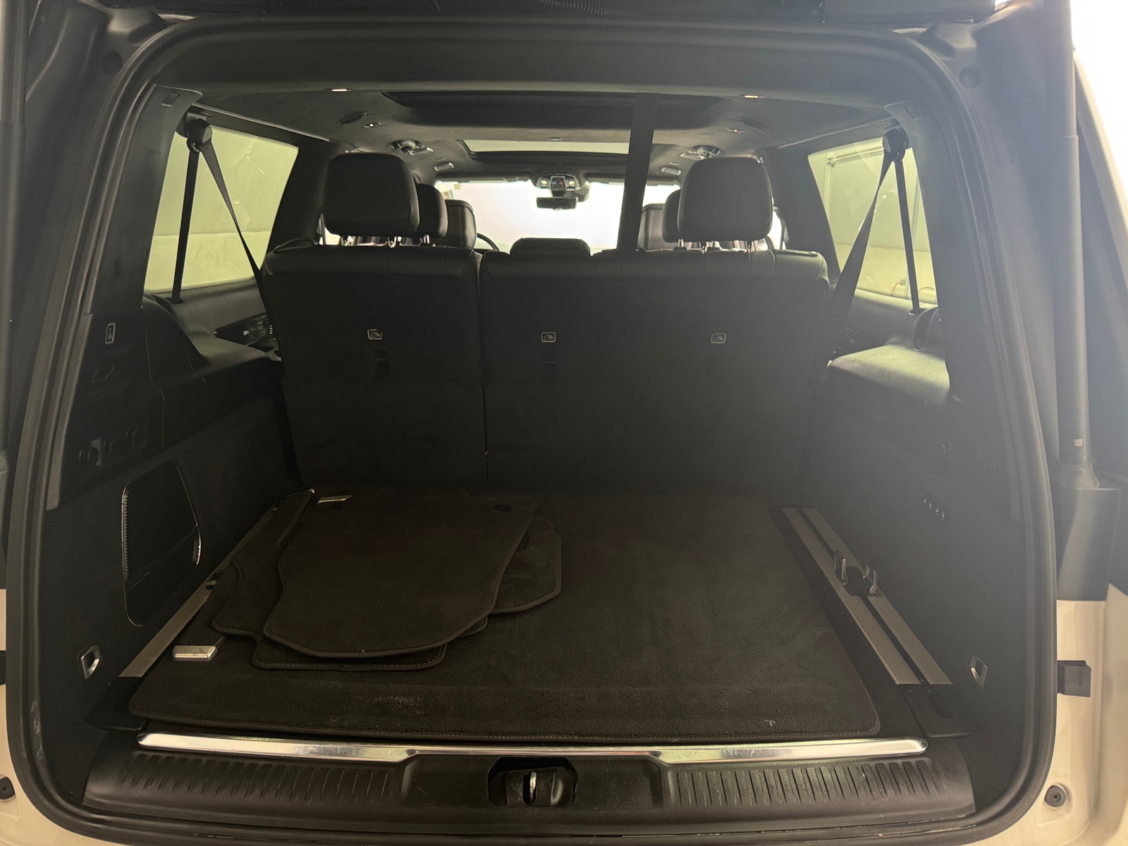 Thumbnail: 2024 Jeep Grand Wagoneer L - 6