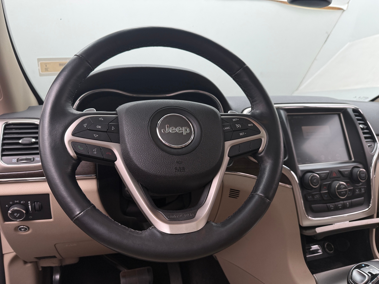 Thumbnail: 2015 Jeep Grand Cherokee - 4