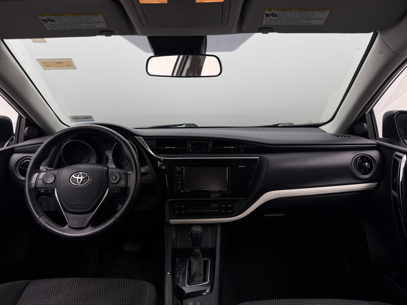 Thumbnail: 2018 Toyota Corolla iM - 3