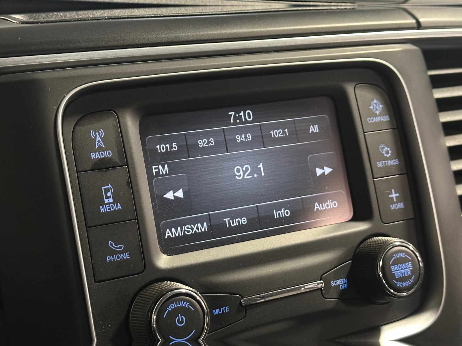 Thumbnail: 2024 RAM 1500 Classic - 4
