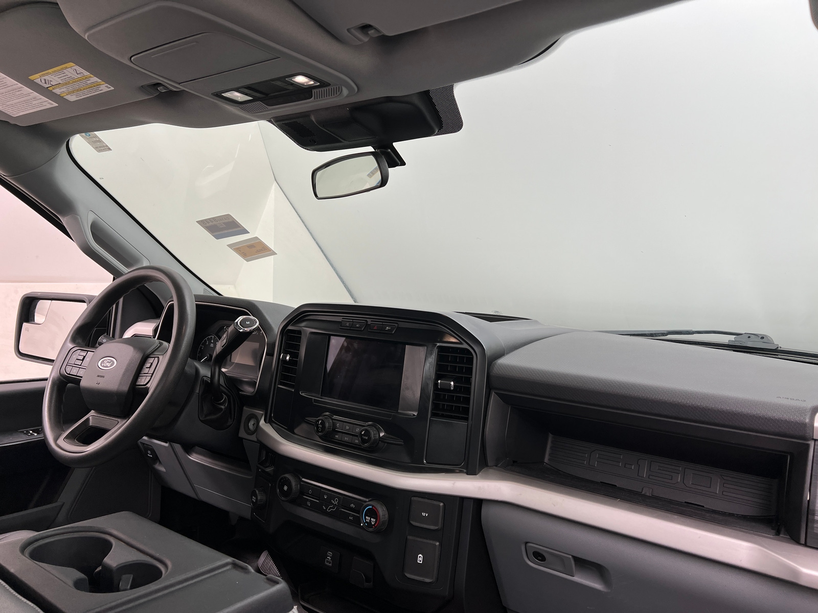 Thumbnail: 2022 Ford Econoline - 3