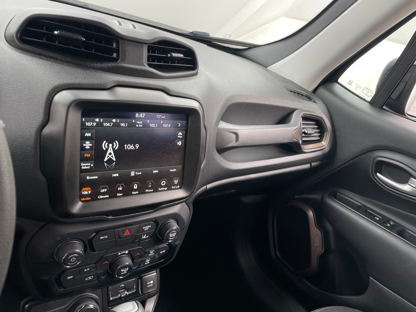 Thumbnail: 2023 Jeep Renegade - 4