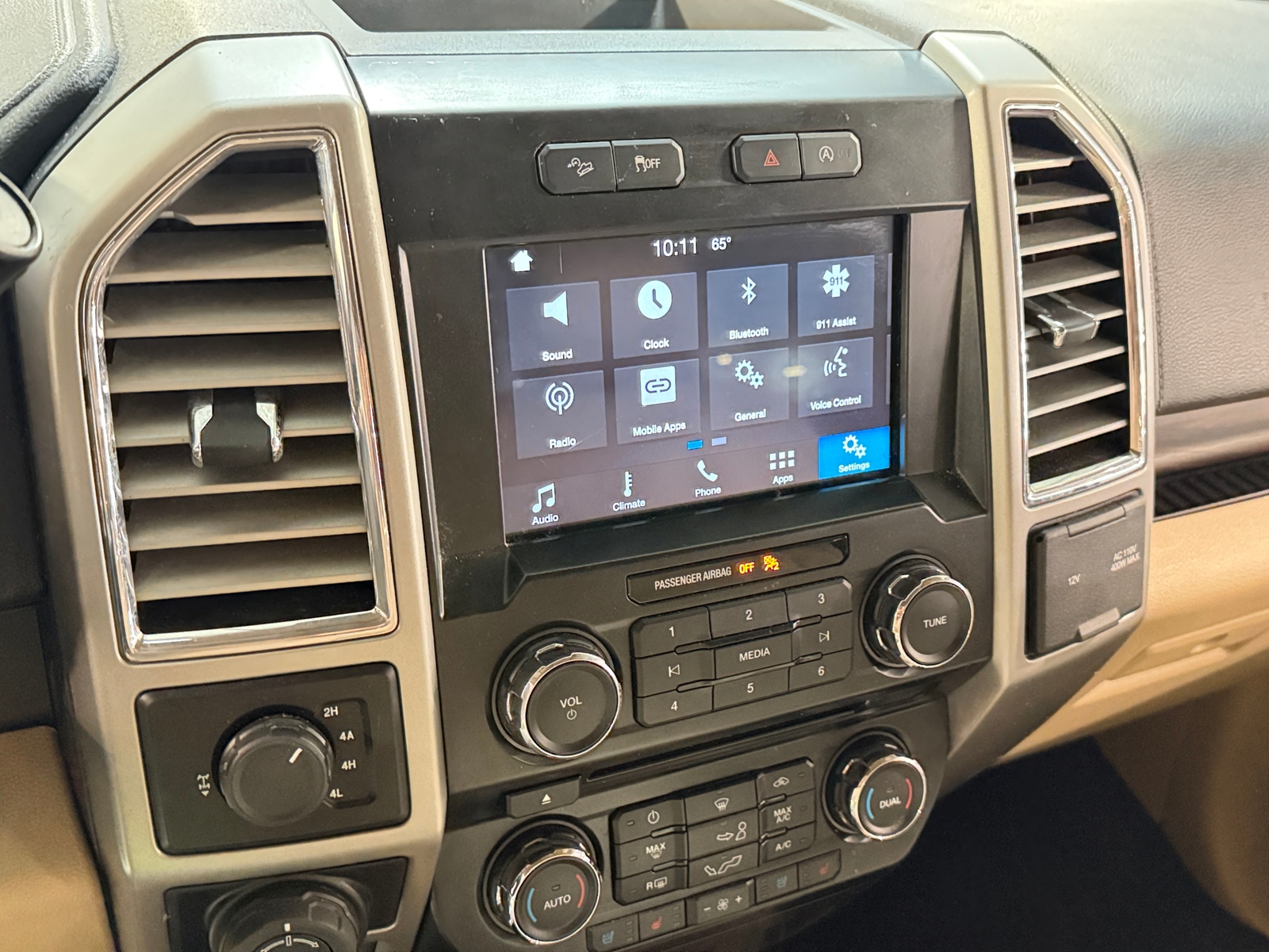 Thumbnail: 2016 Ford Econoline - 3