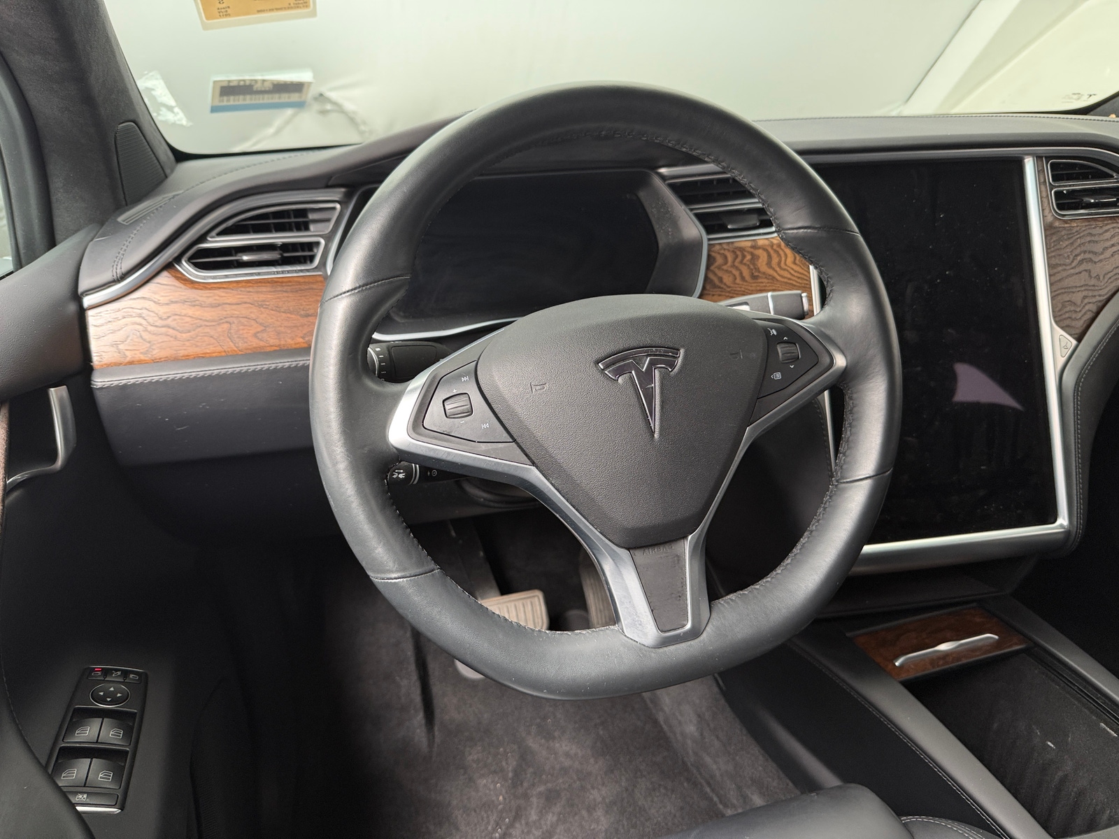 Thumbnail: 2017 Tesla Model X - 4