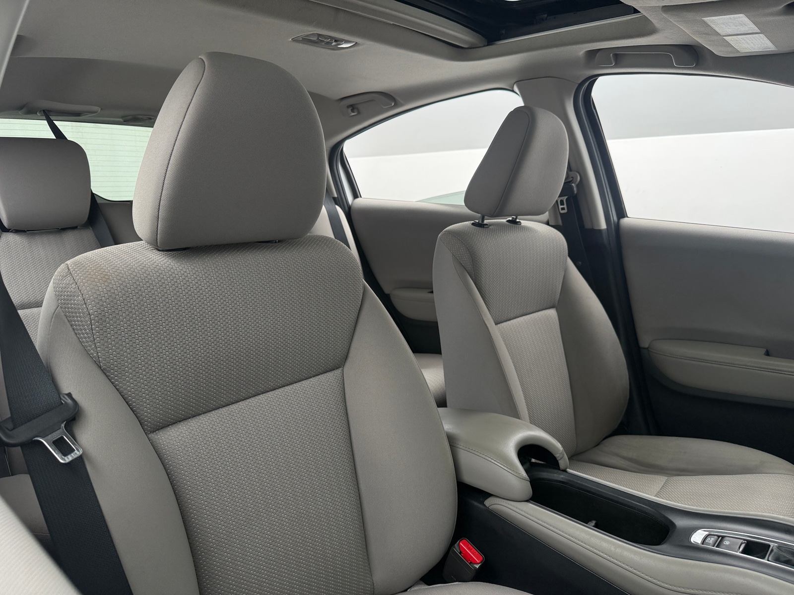 Thumbnail: 2018 Honda HR-V - 2