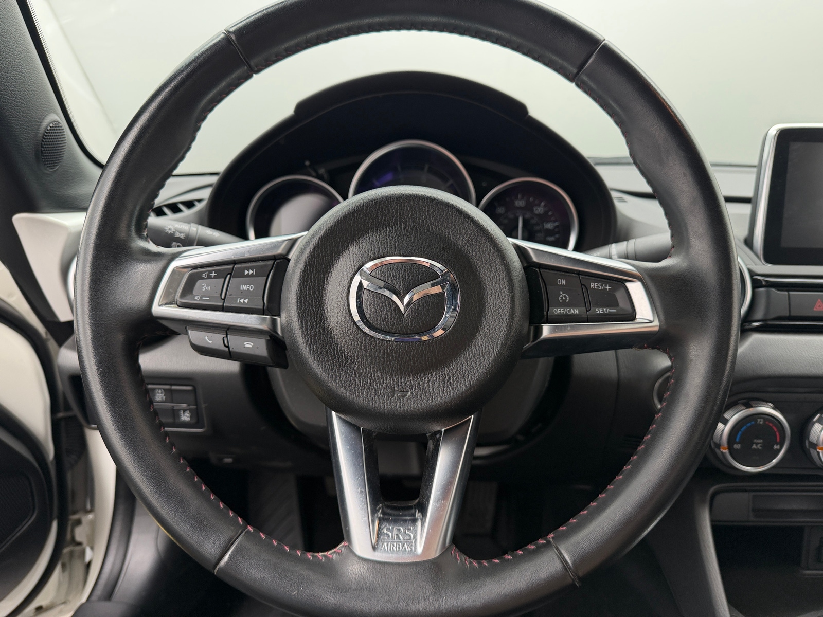 Thumbnail: 2016 Mazda MX-5 Miata - 3