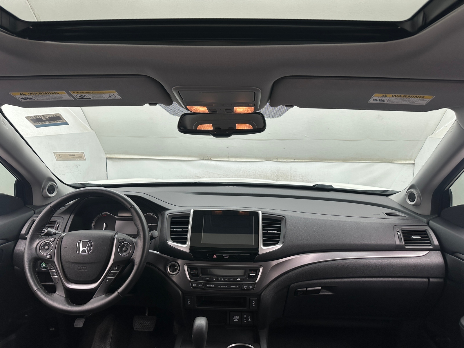 Thumbnail: 2017 Honda Pilot - 2