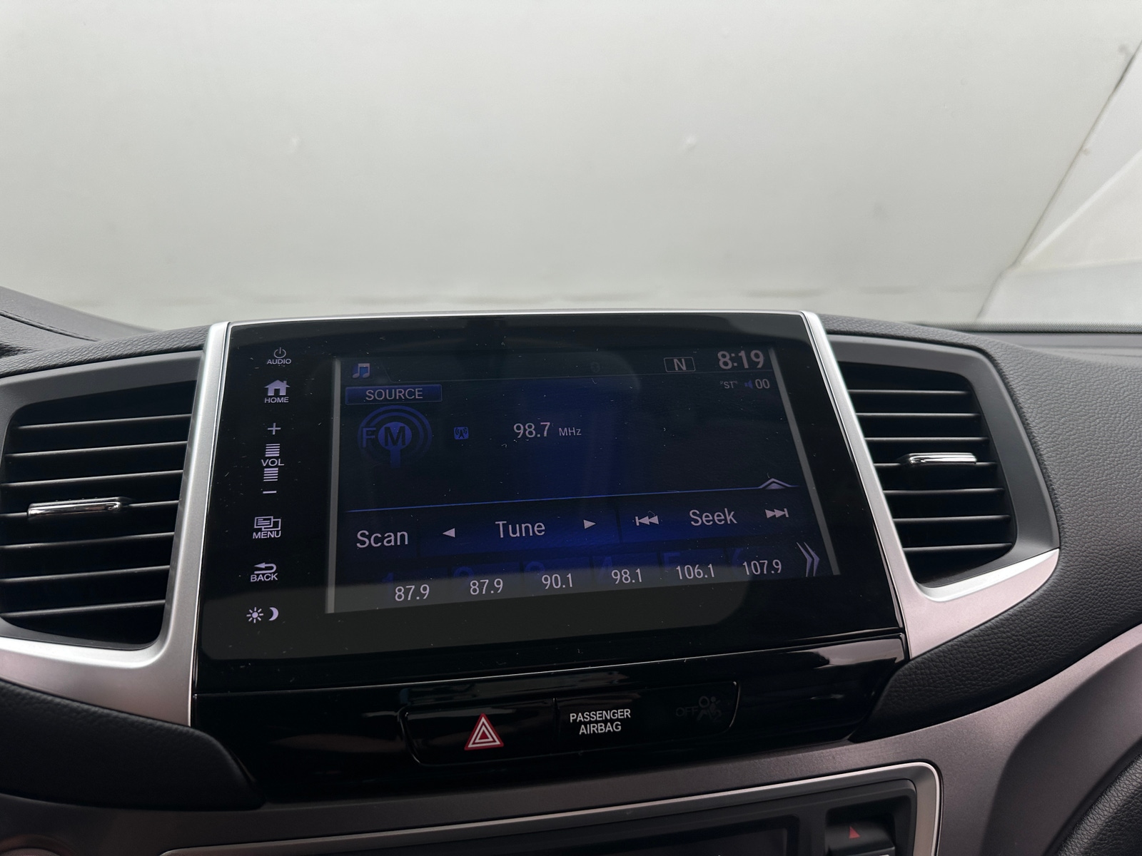 Thumbnail: 2017 Honda Pilot - 3