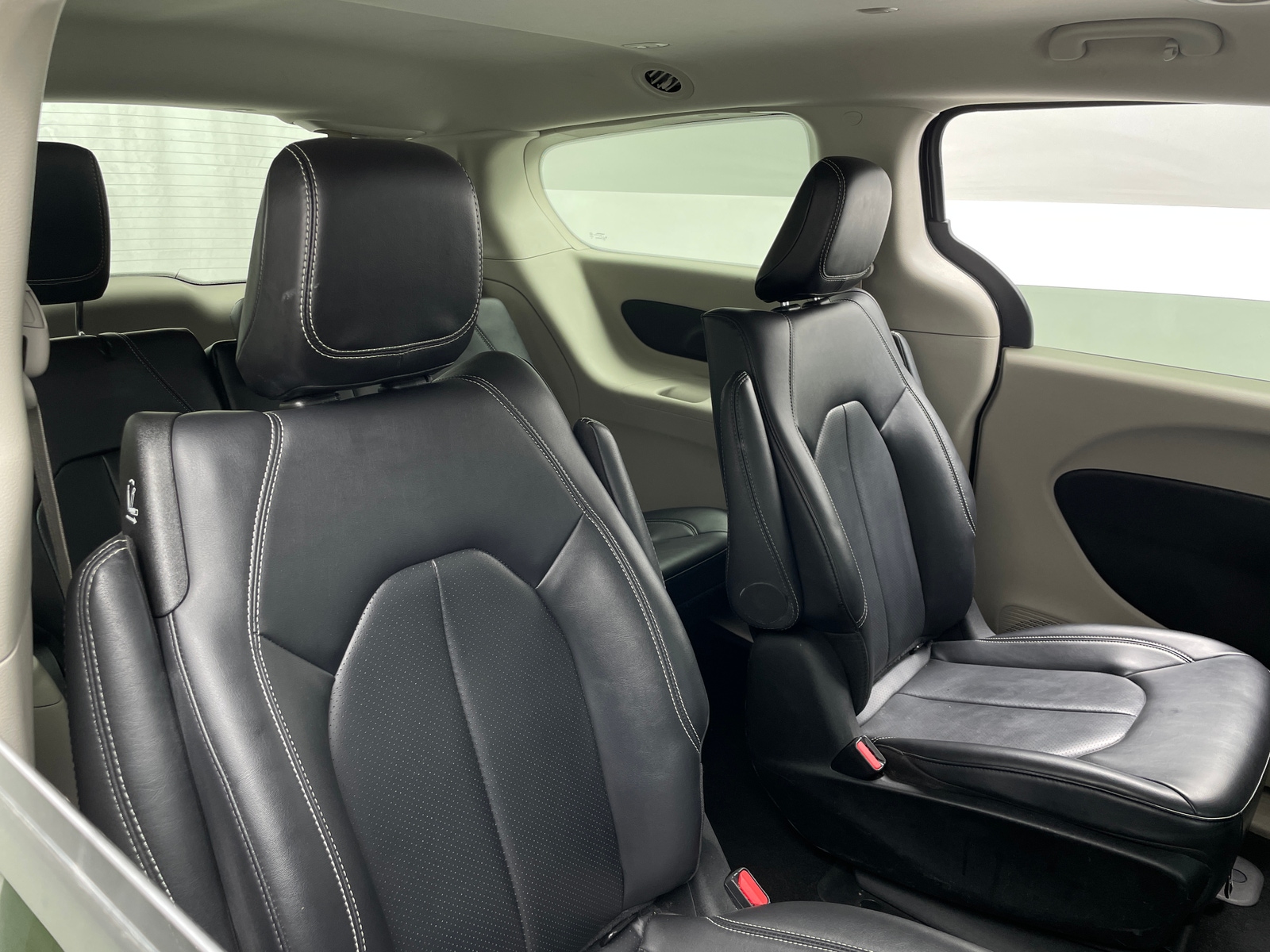 Thumbnail: 2024 Chrysler Pacifica - 5