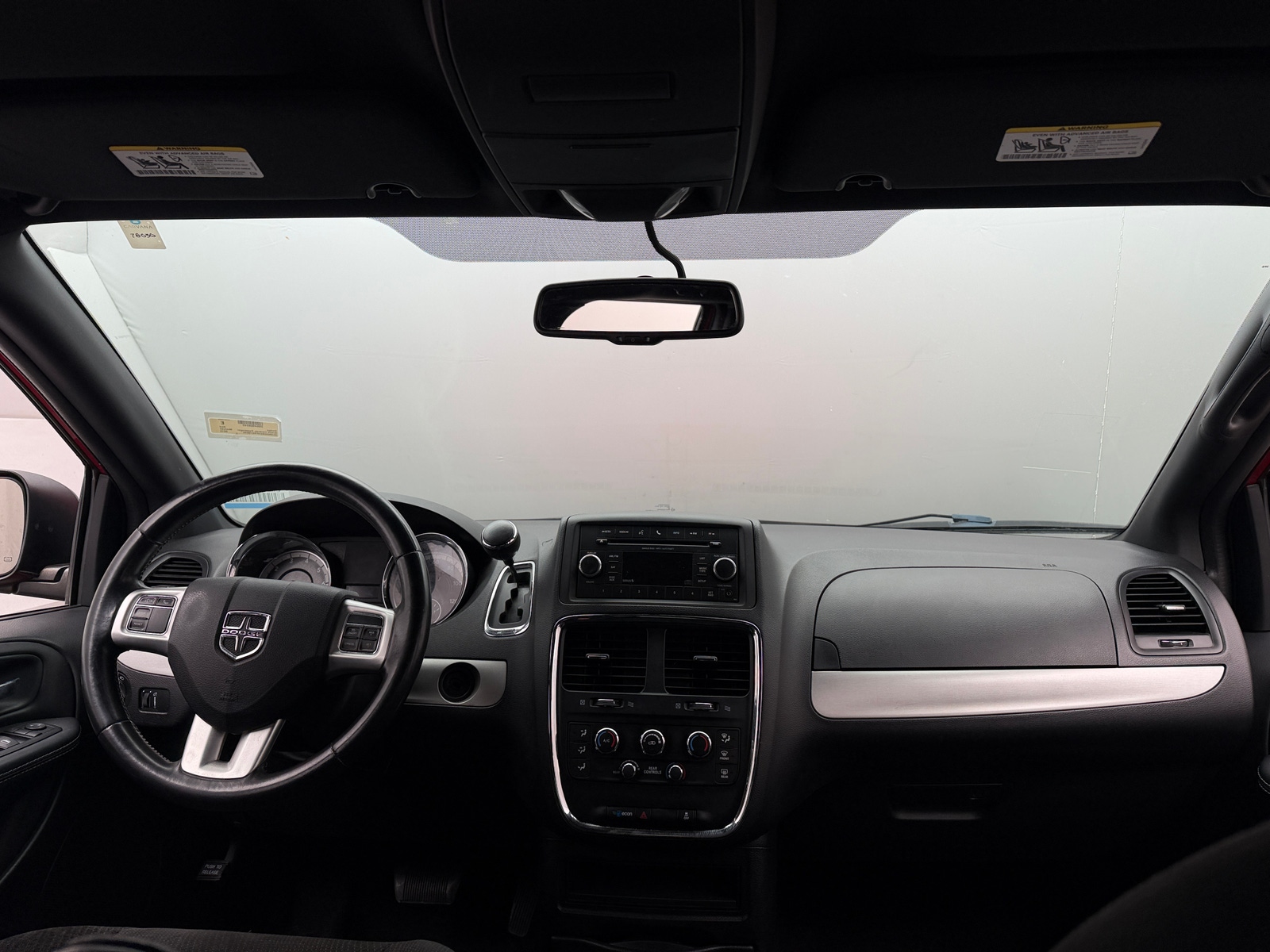 Thumbnail: 2015 Dodge Grand Caravan - 3