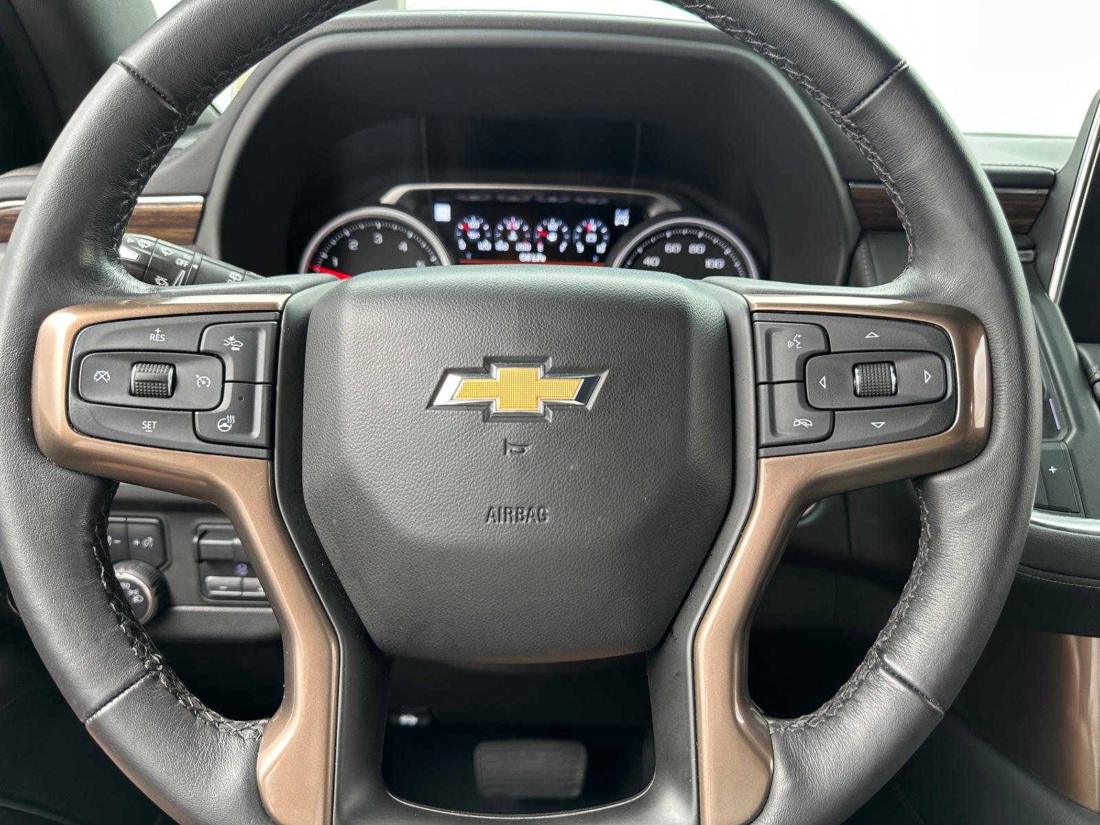 Thumbnail: 2021 Chevrolet Tahoe - 4
