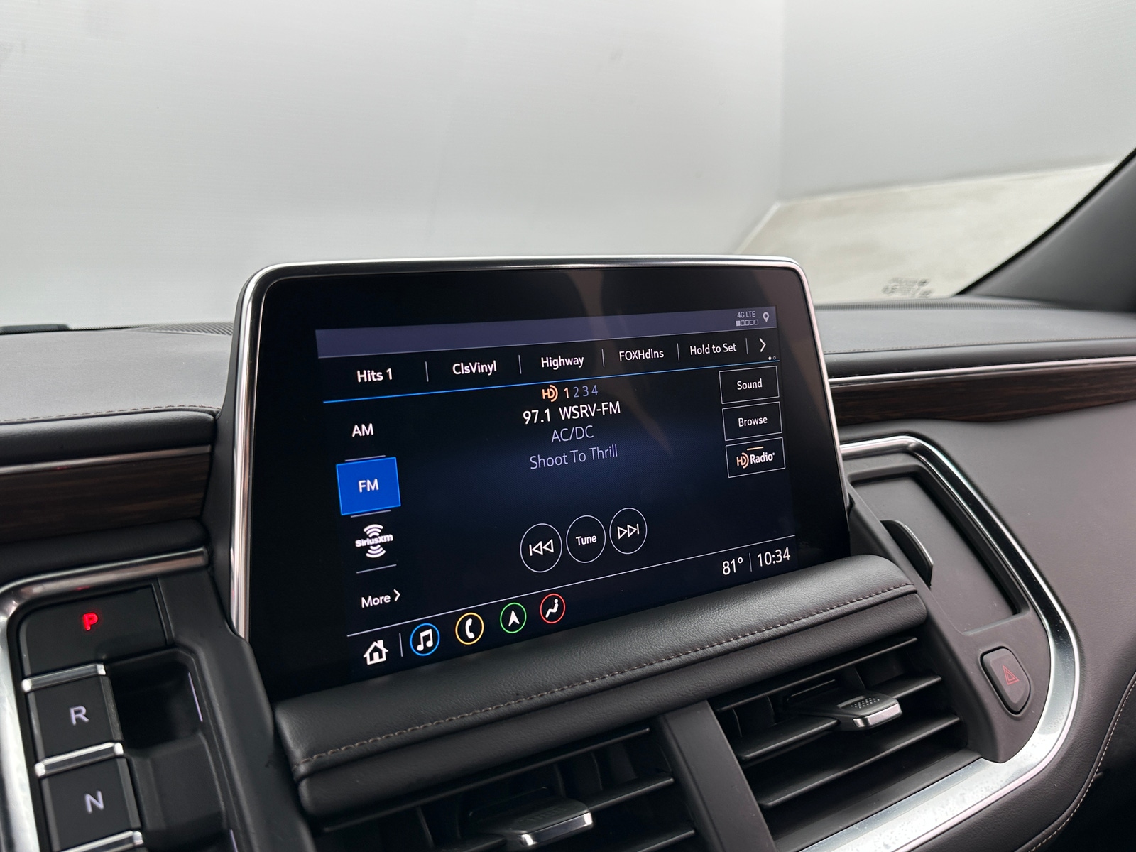 Thumbnail: 2021 Chevrolet Tahoe - 3