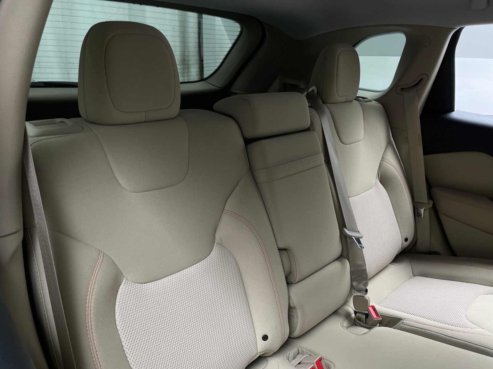 Thumbnail: 2019 Jeep Cherokee - 6