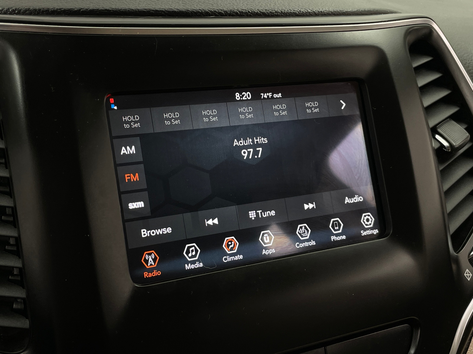 Thumbnail: 2019 Jeep Cherokee - 4