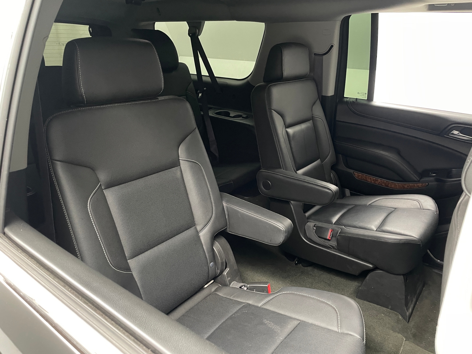 Thumbnail: 2017 Chevrolet Suburban - 5