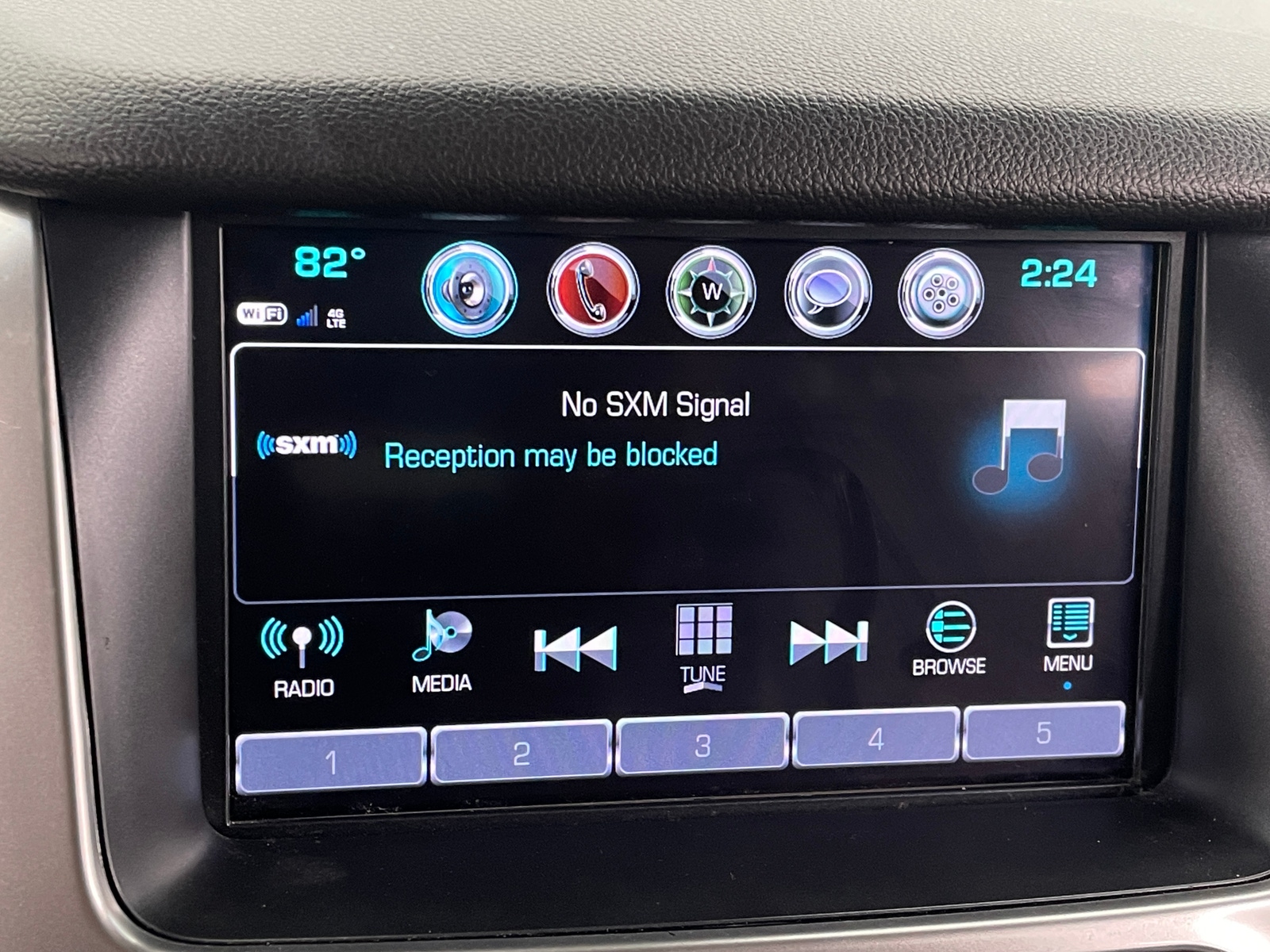 Thumbnail: 2017 Chevrolet Suburban - 3
