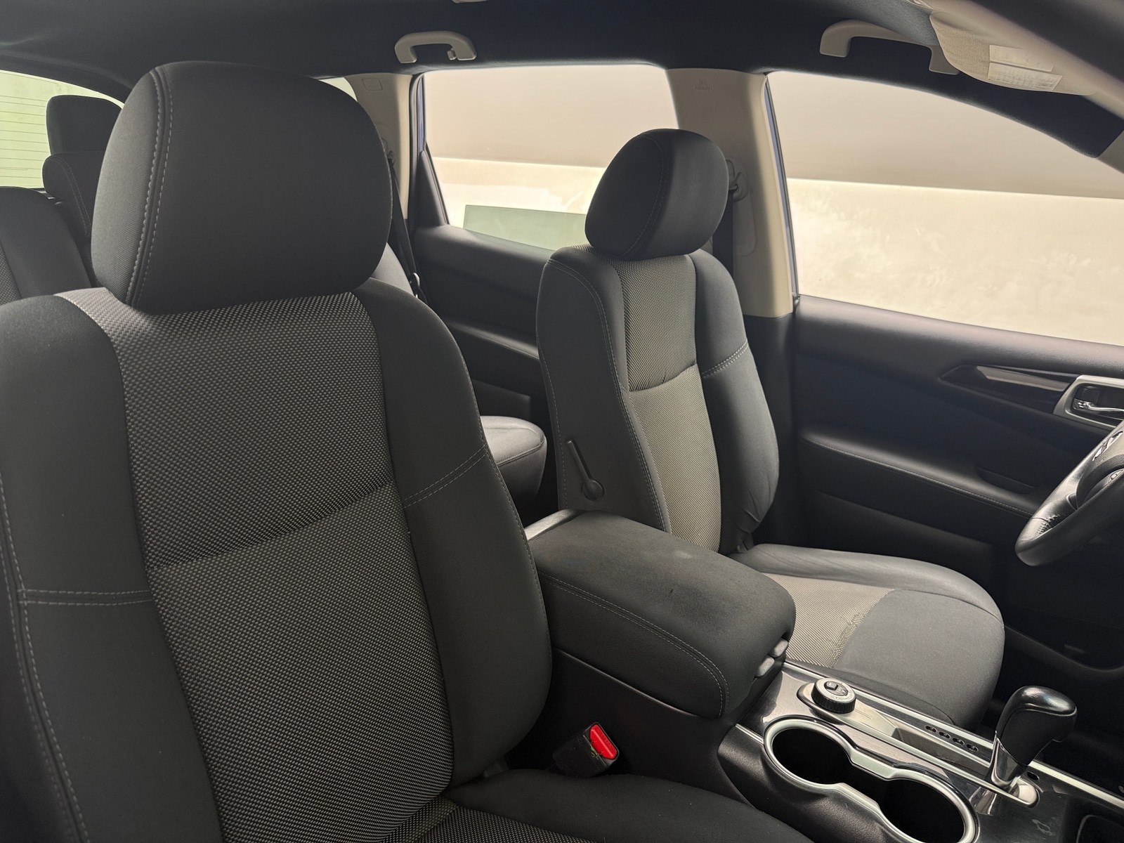 Thumbnail: 2017 Nissan Pathfinder - 2