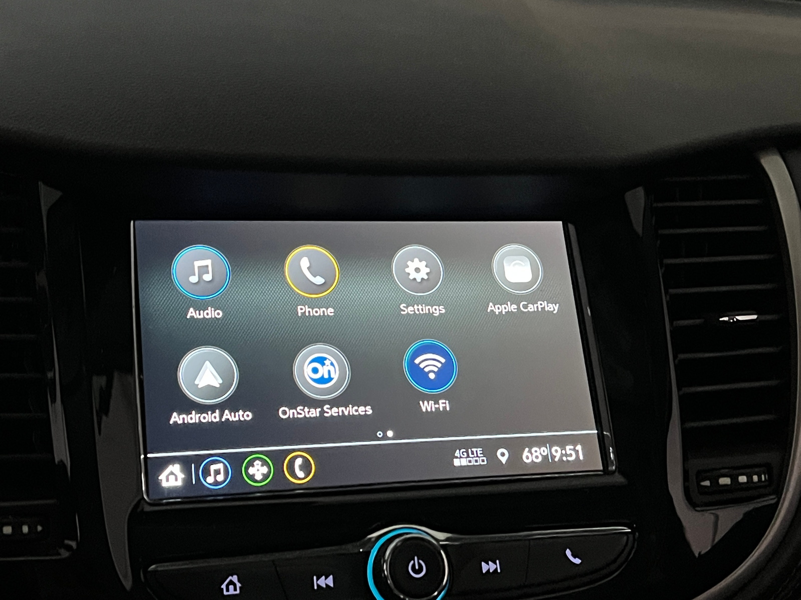 Thumbnail: 2019 Chevrolet Trax - 4