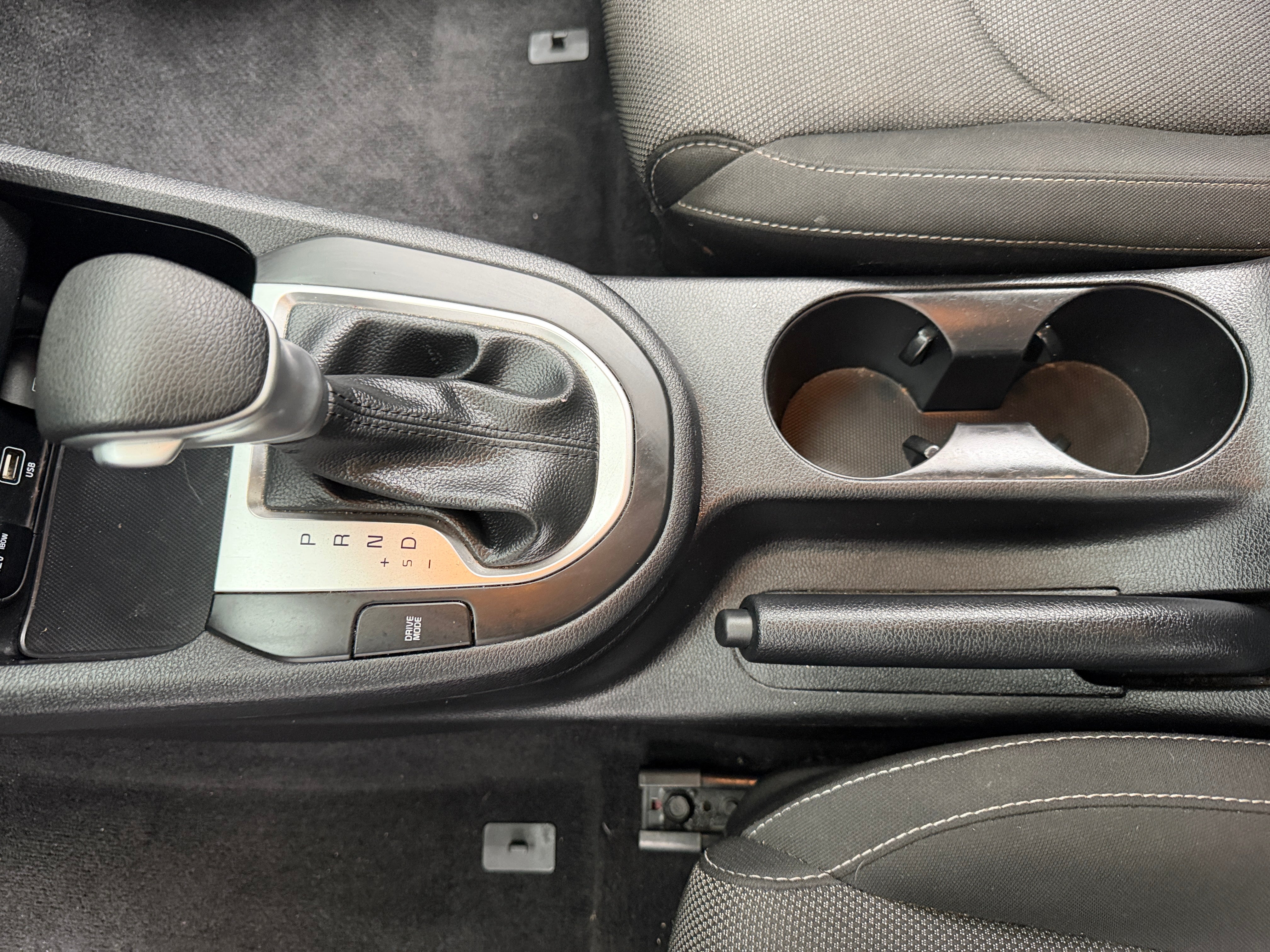 2024 Kia Forte LXS - Photo 3