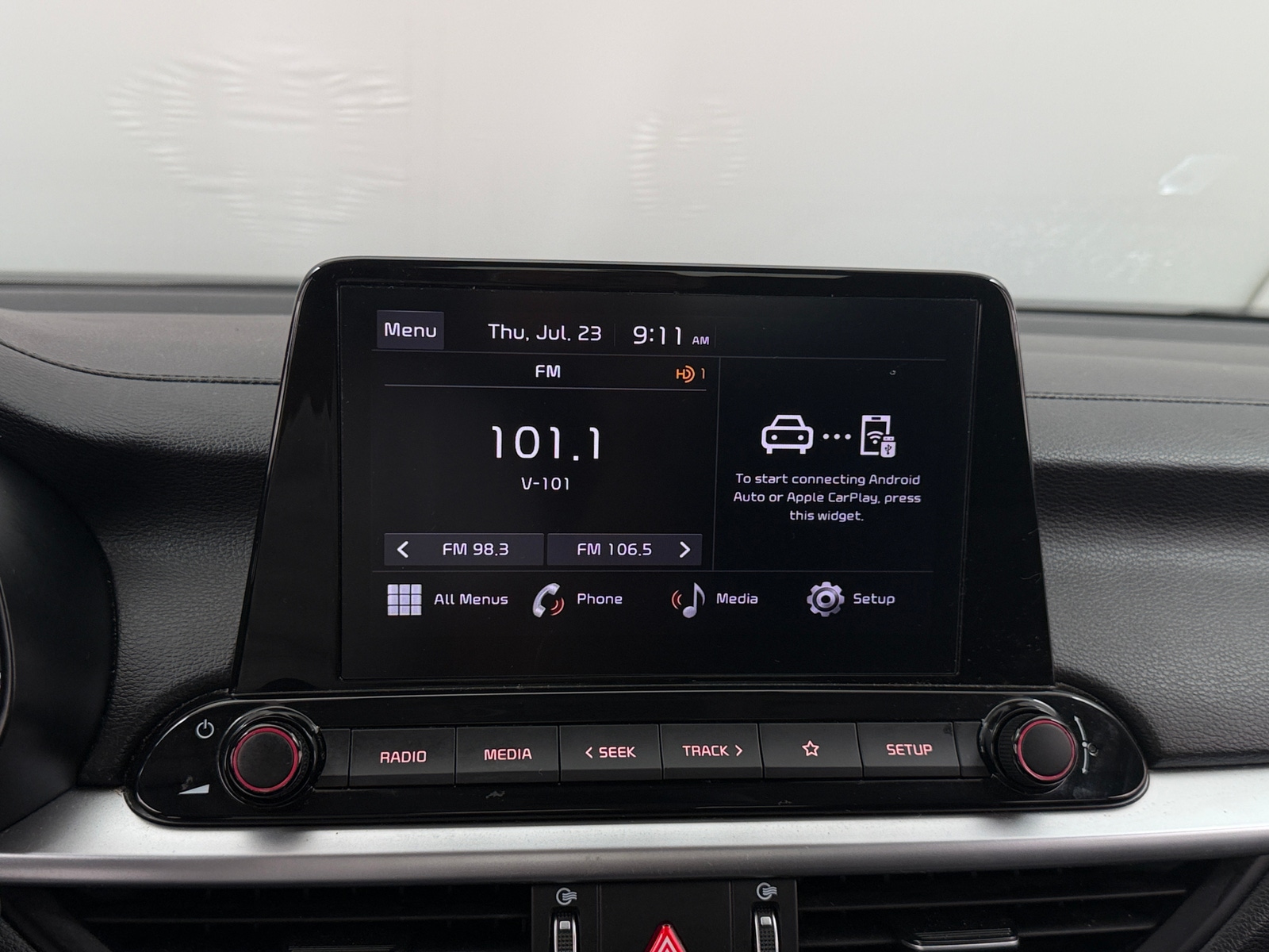 Thumbnail: 2024 Kia Forte - 4