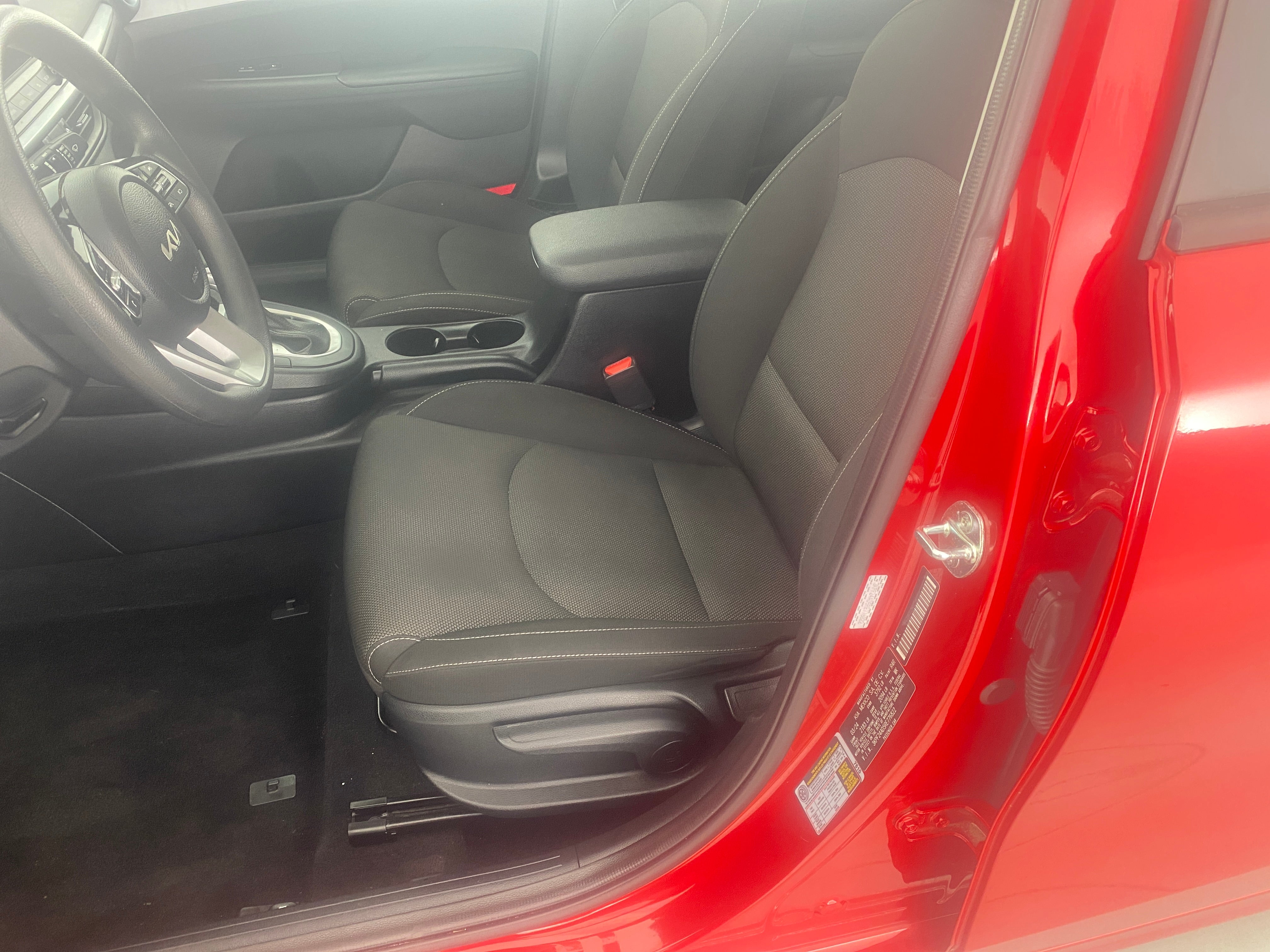 2024 Kia Forte LXS - Photo 16