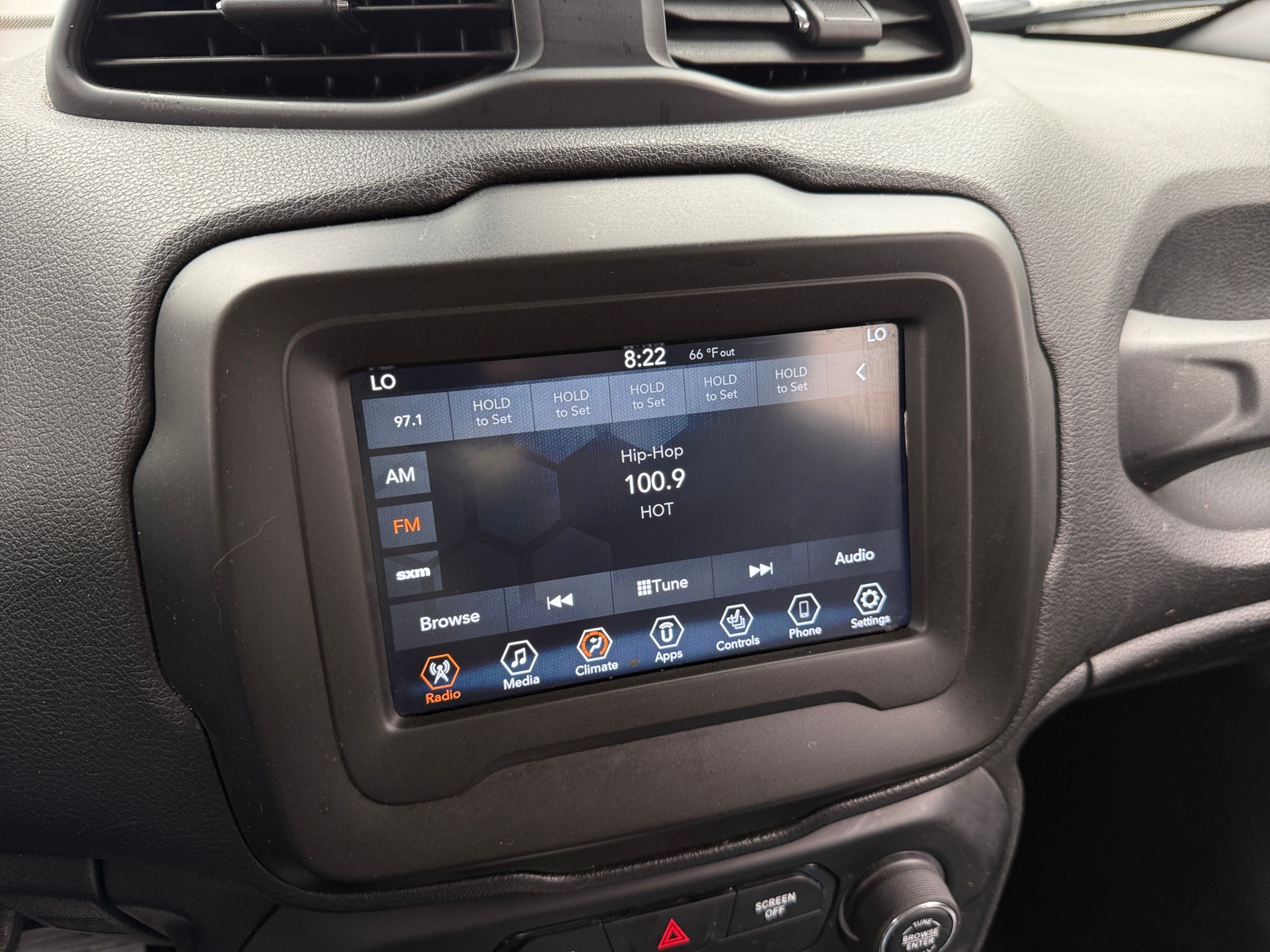 Thumbnail: 2020 Jeep Renegade - 3
