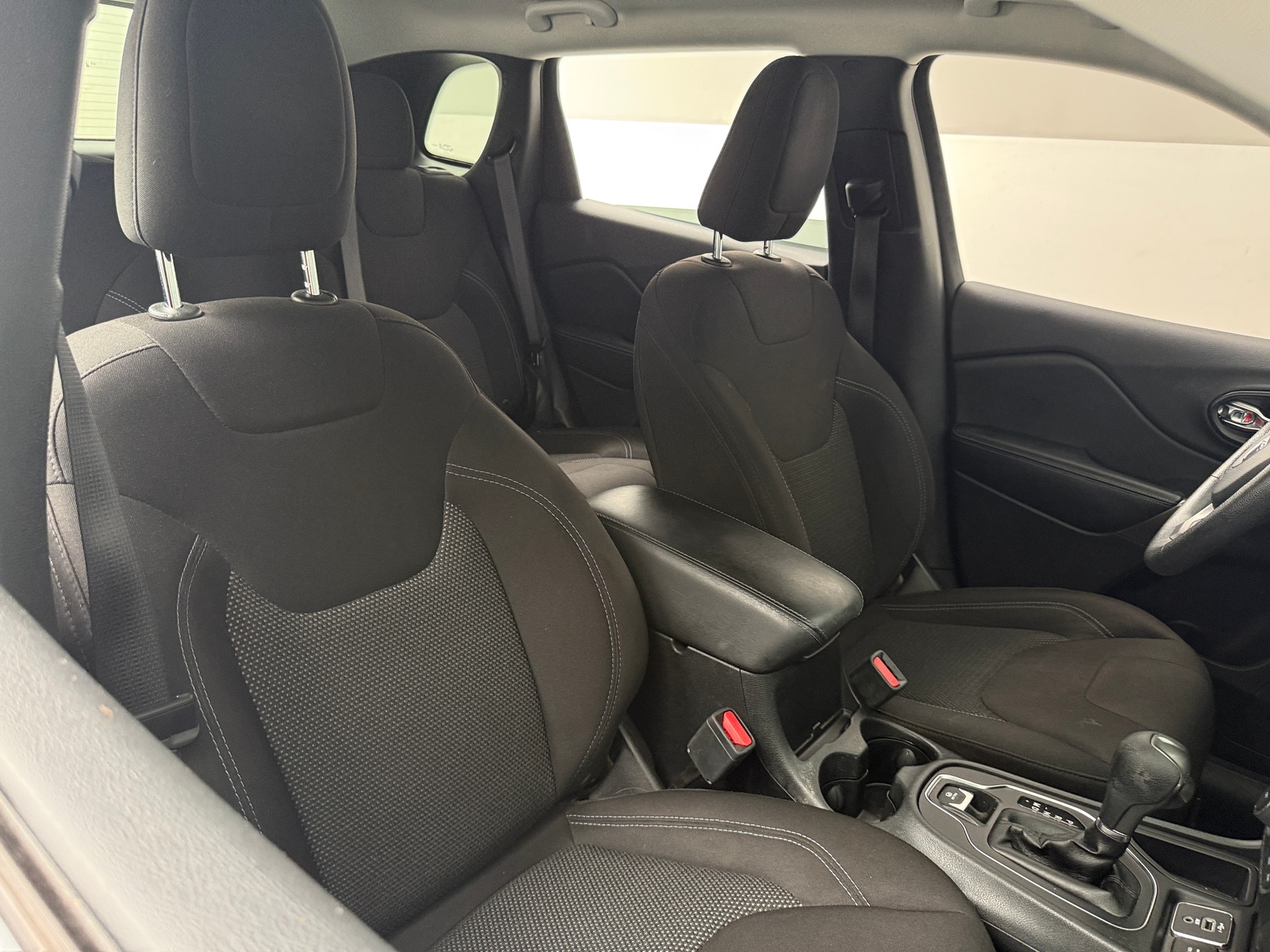 Thumbnail: 2019 Jeep Cherokee - 2