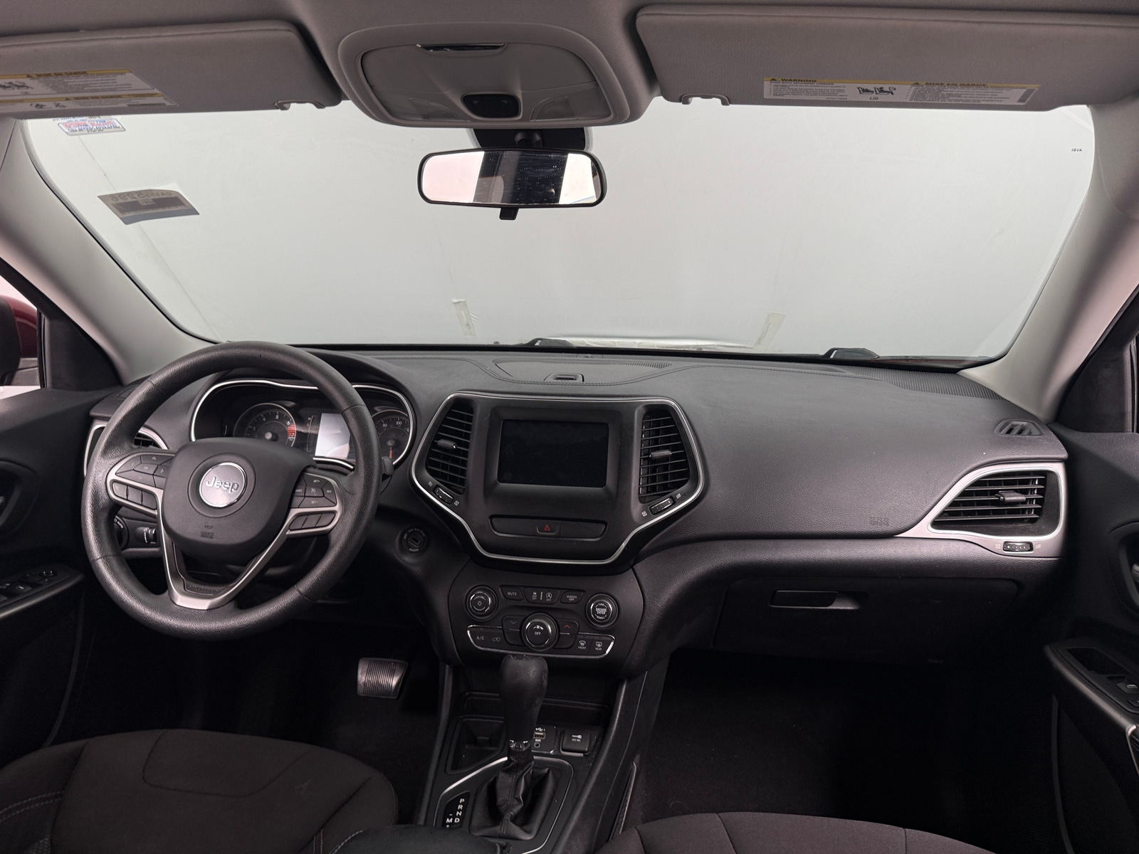Thumbnail: 2019 Jeep Cherokee - 3