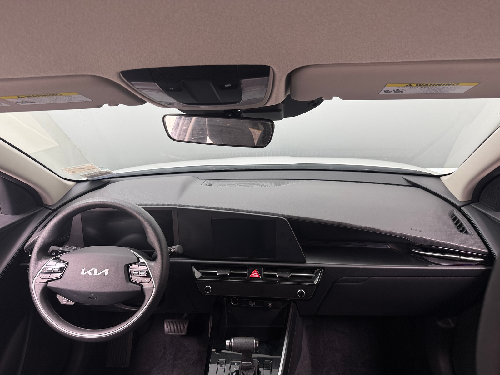 Thumbnail: 2025 Kia Niro - 3
