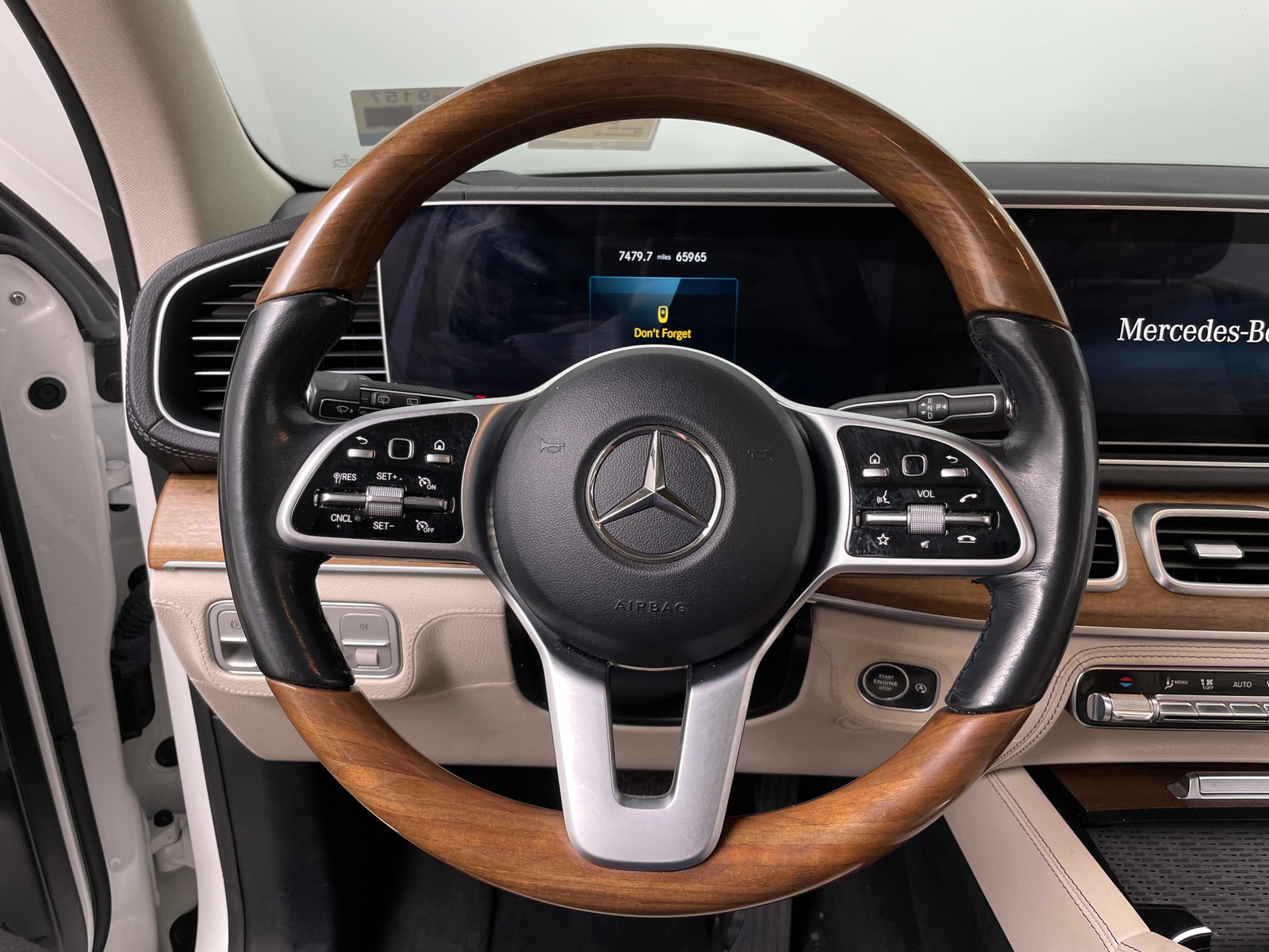 Thumbnail: 2021 Mercedes-Benz GLE - 4