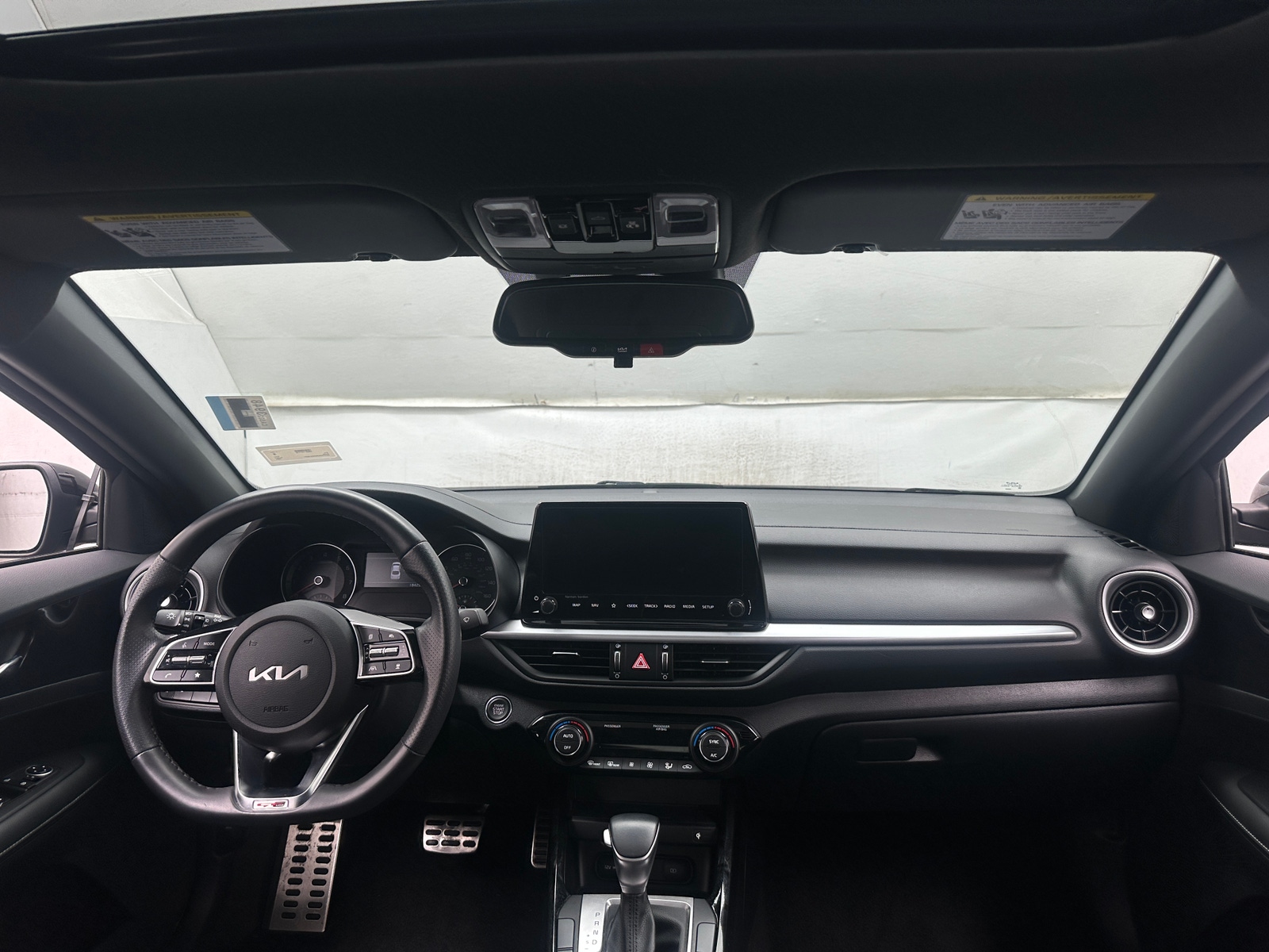 Thumbnail: 2024 Kia Forte - 3