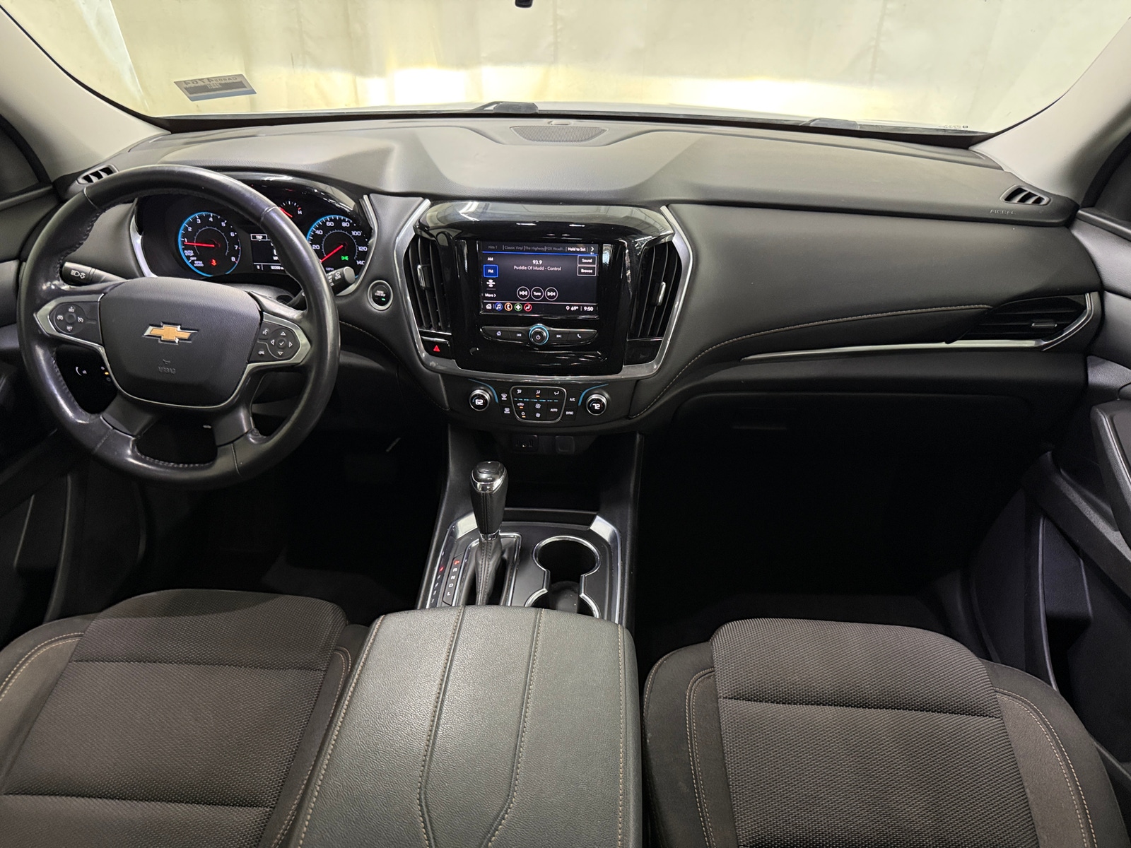 Thumbnail: 2020 Chevrolet Traverse - 3