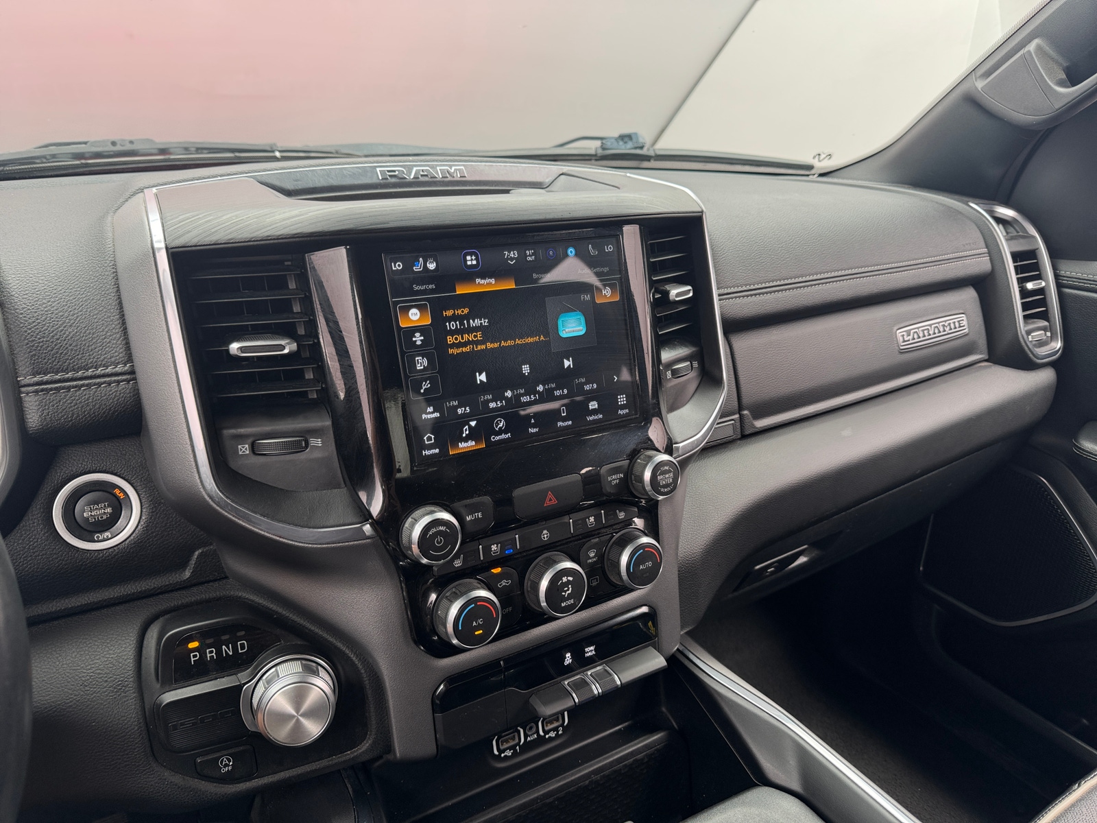 Thumbnail: 2024 RAM 1500 - 3
